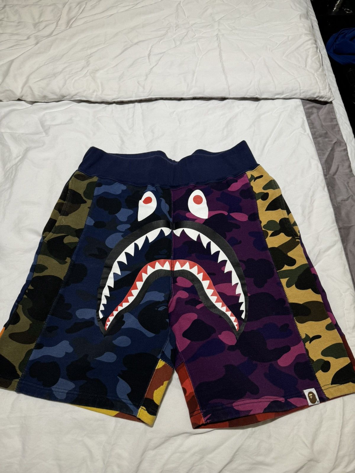 Bape Bape Multi Camp Shark Shorts Medium Size US 34 / EU 50 - 1 Thumbnail