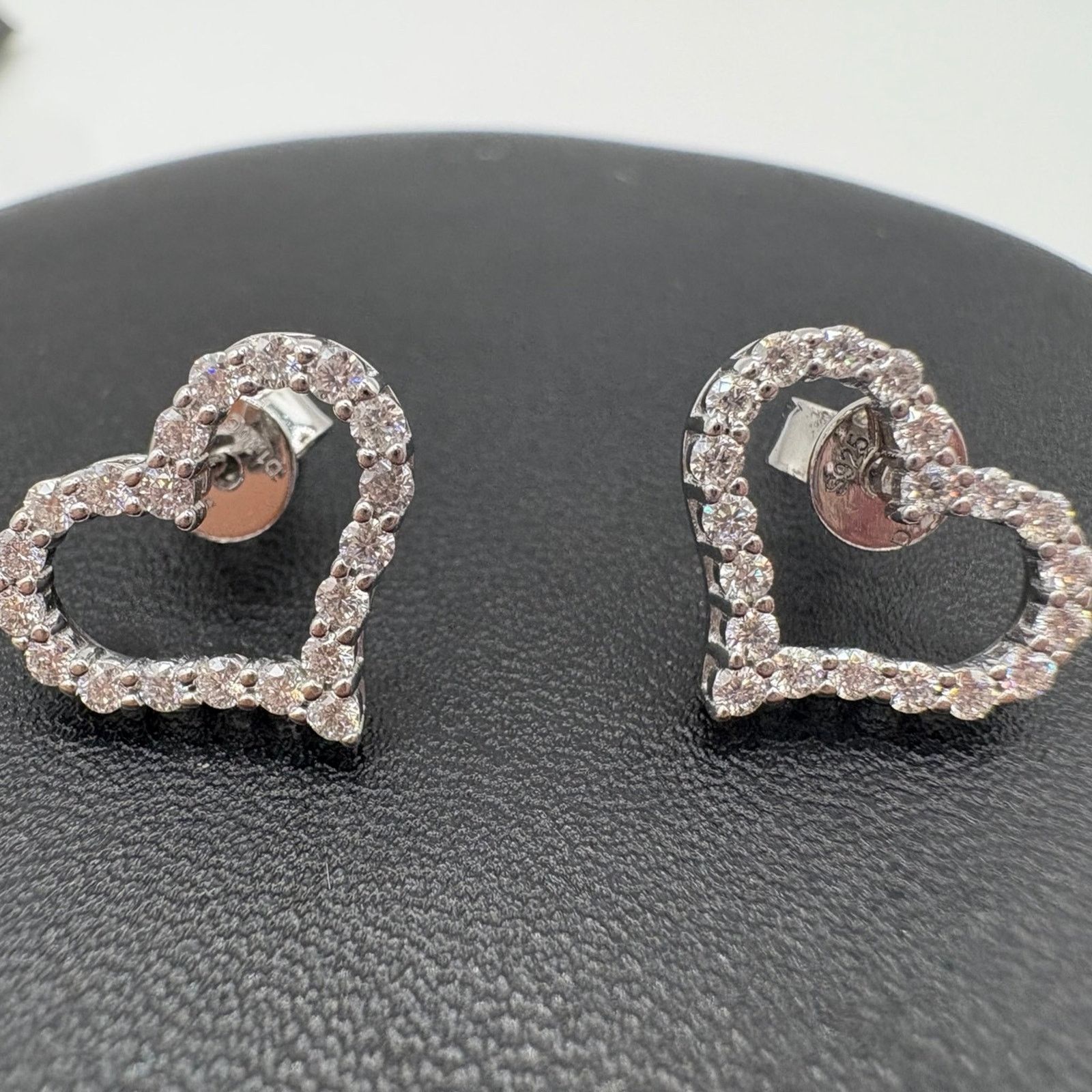 Other 1.30 CTW Moissanite 925 Sterling Silver Heart Stud Earrings Size ONE SIZE - 1 Thumbnail