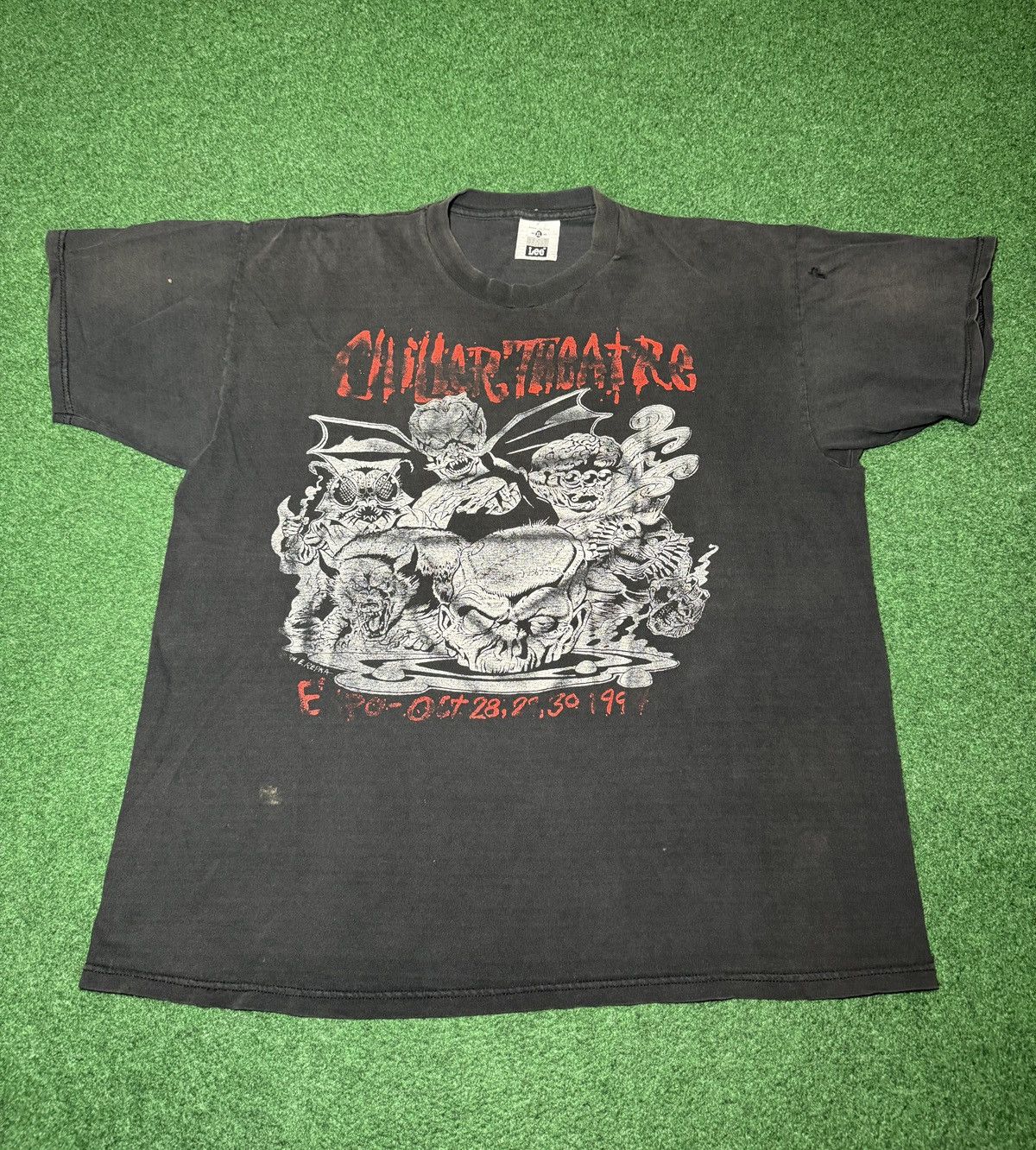 Vintage Vtg Horror Monster Movie RARE Chiller Theatre FADED T Shirt Size US XL / EU 56 / 4 - 1 Thumbnail