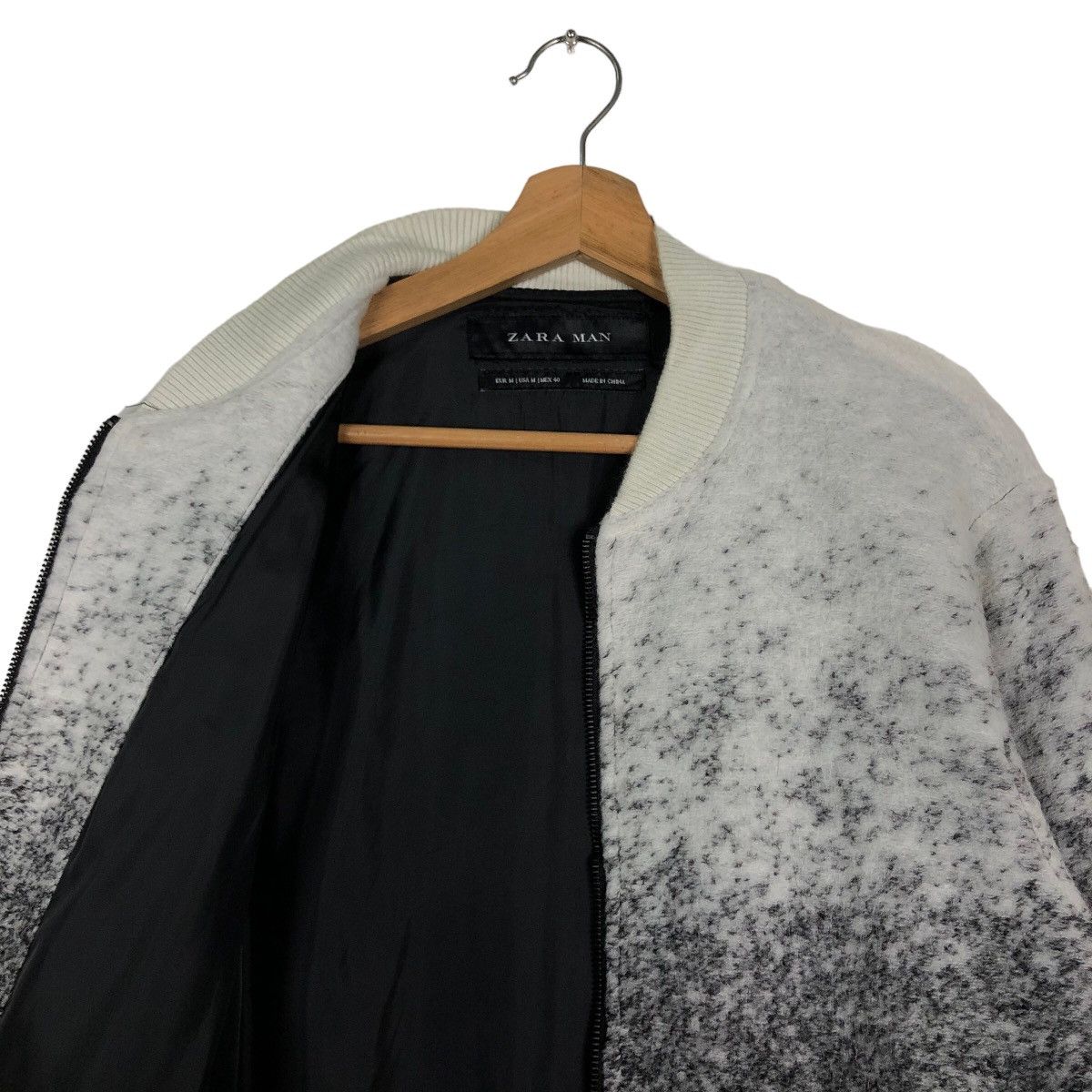 Japanese Brand 🔥2 Tones Color Bomber Jacket Zara Man Designer Size US M / EU 48-50 / 2 - 10 Thumbnail