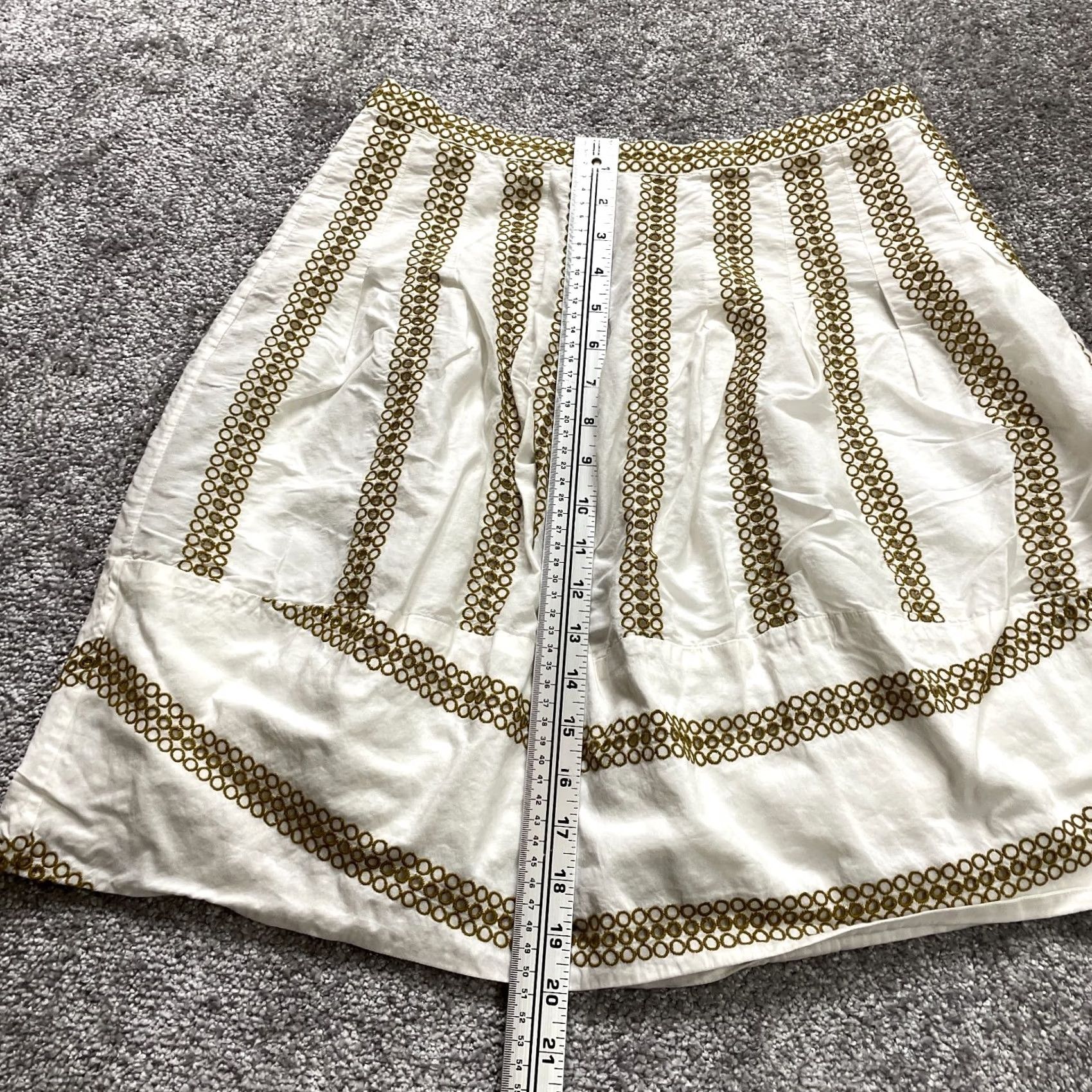 Bcbgmaxazria BCBGMAXAZRIA Skirt Womens 4 White A-Line Silk Blend Embroidered Rings Knee Length VINTAGE No Size 27" / US 4 / IT 40 - 2 Thumbnail