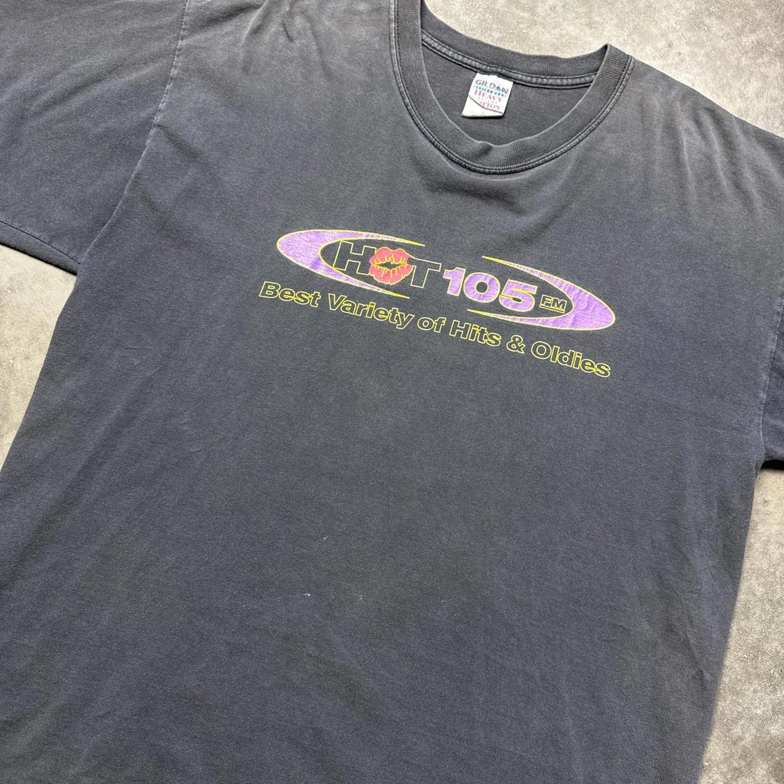 Gildan Hot 105 Fm Radio Music Faded Vintage 90's T-Shirt Size US XL / EU 56 / 4 - 3 Thumbnail