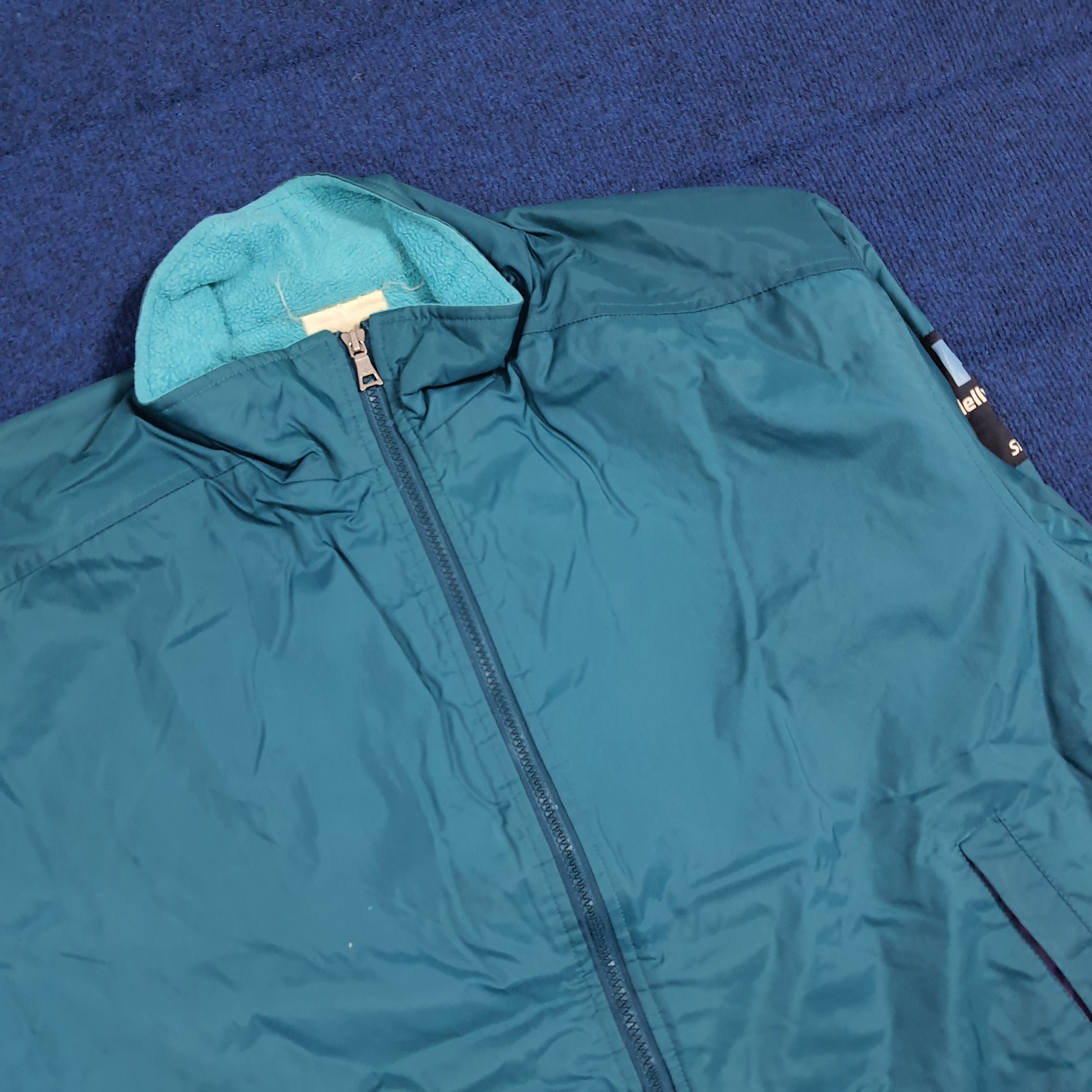 Helly Hansen Vintage Helly Hansen Fleece Custom Skull Logo Jacket C286N23 Size US XL / EU 56 / 4 - 4 Thumbnail