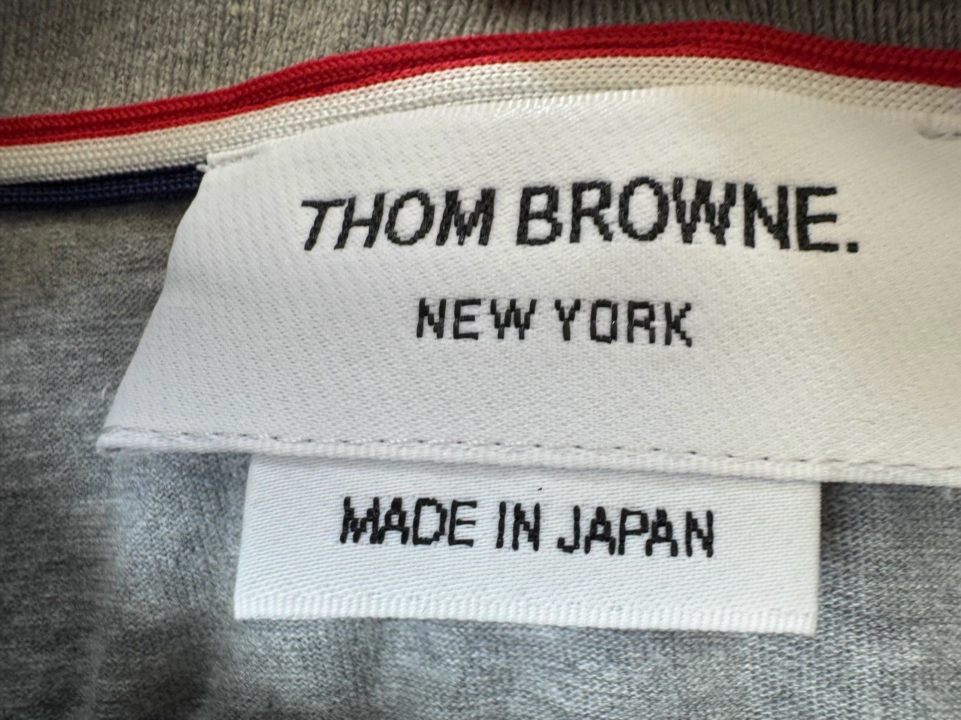 Thom Browne Thom Browne Classic Tricolor Ribbon Short Sleeve Shirt K36 Size US M / EU 48-50 / 2 - 3 Thumbnail
