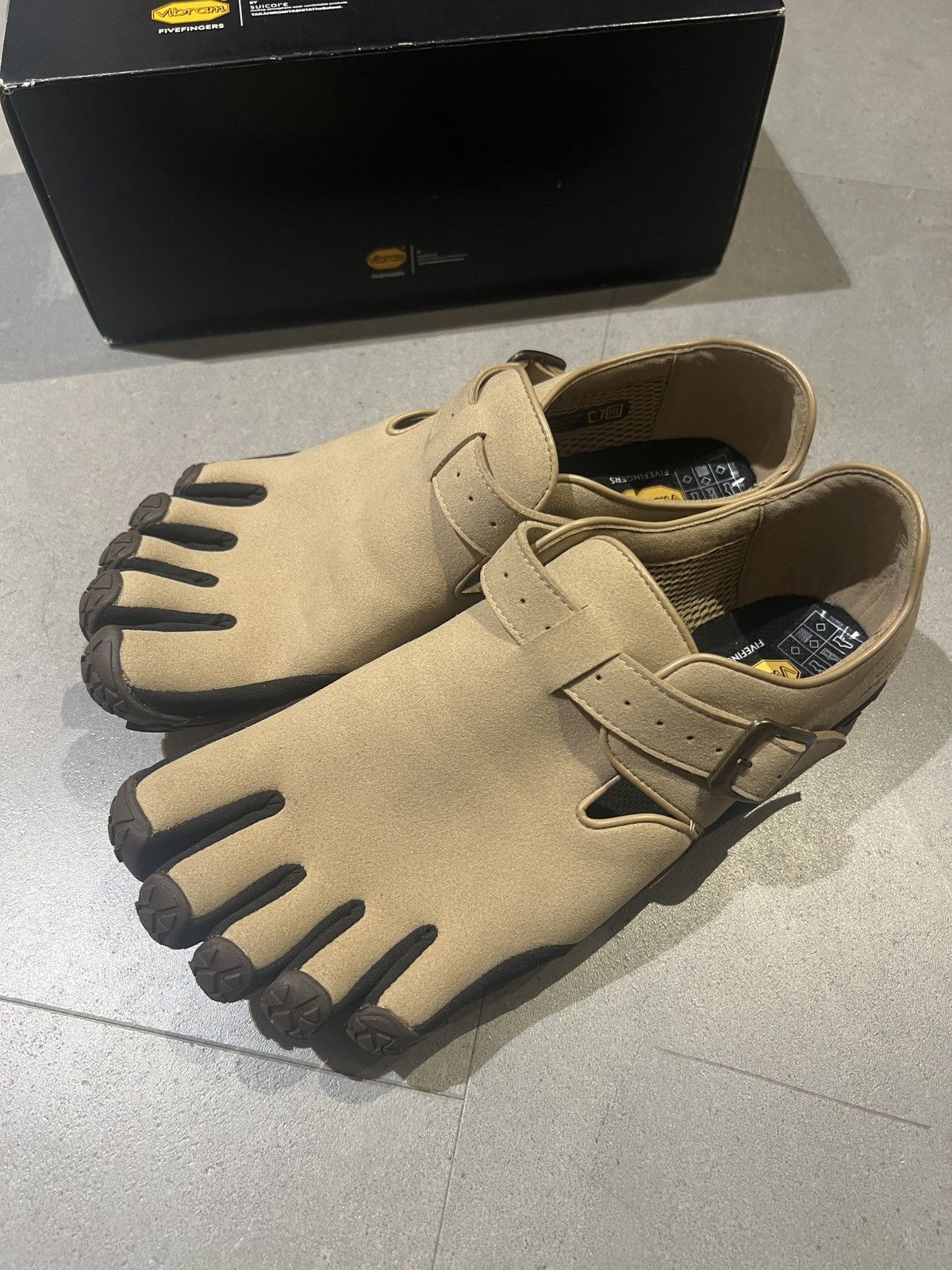 Suicoke × Takahiromiyashita The Soloist. × Vibram AW23 TAKAHIROMIYASHITA TheSoloist Fivefinger Suede One Strap Size US 8.5 / EU 41-42 - 2 Thumbnail