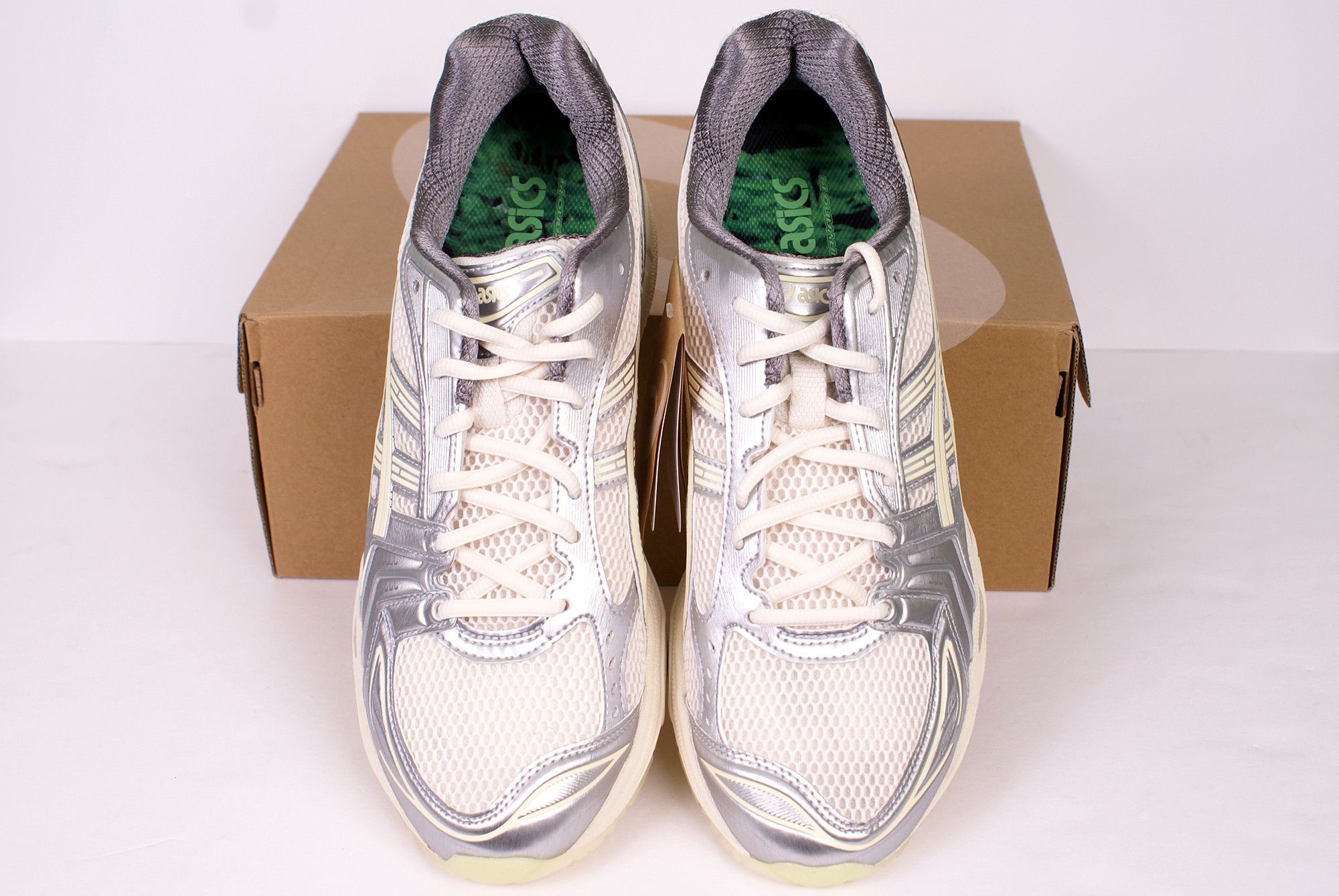 Asics 2024 atmos x Asics Gel Kayano 14 GLOW IN THE DARK YAKOUTAKE Size US 11 / EU 44 - 3 Thumbnail