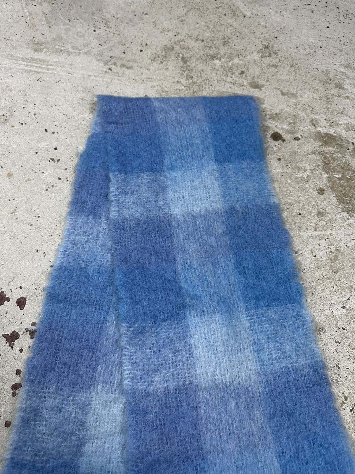 If Six Was Nine × Le Grande Bleu (L.G.B.) × Vintage Vintage 90s Mohair & Wool Baby Blue Scarf Muffler Size ONE SIZE - 5 Thumbnail