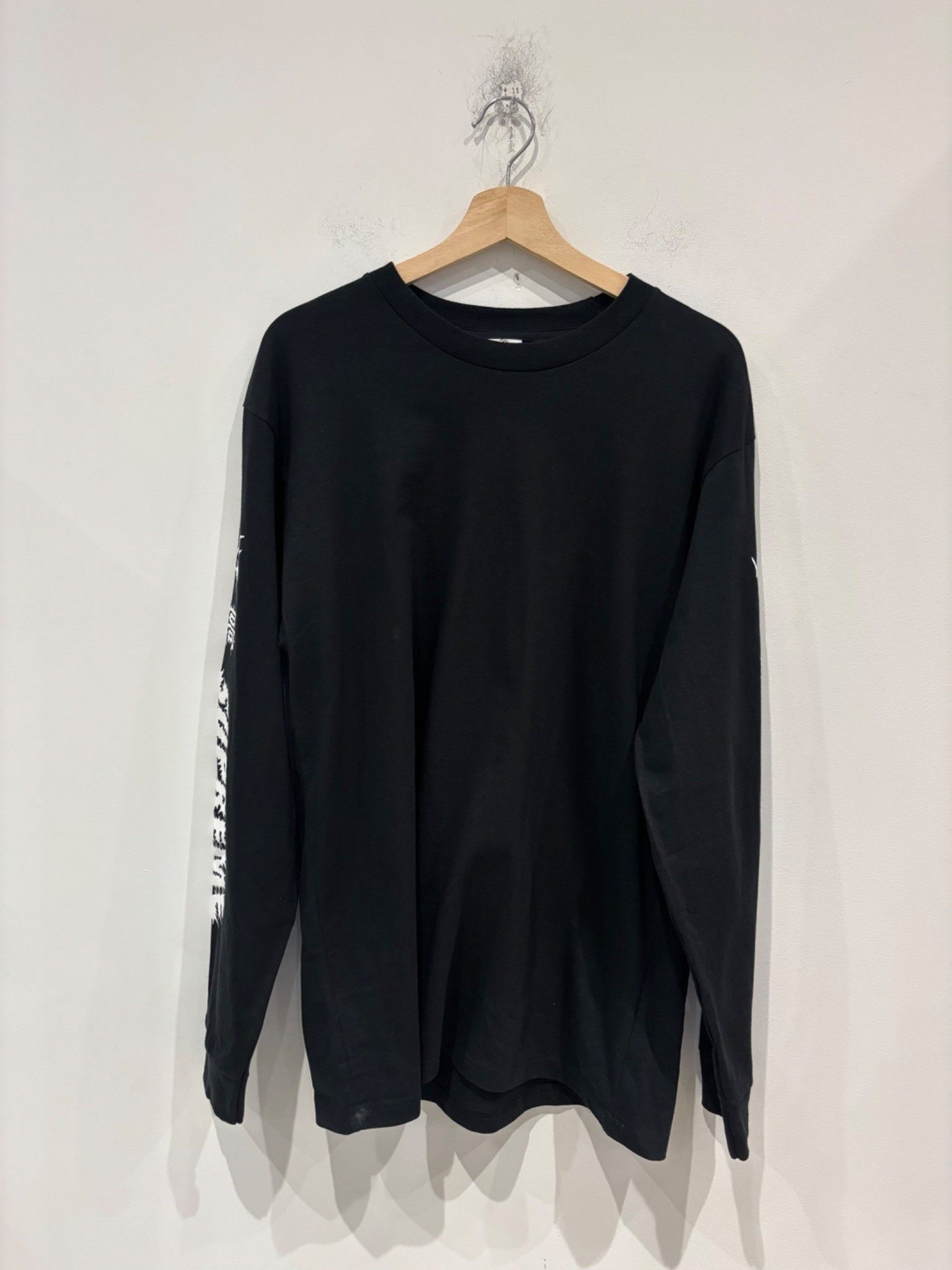 Supreme Black Supreme Y