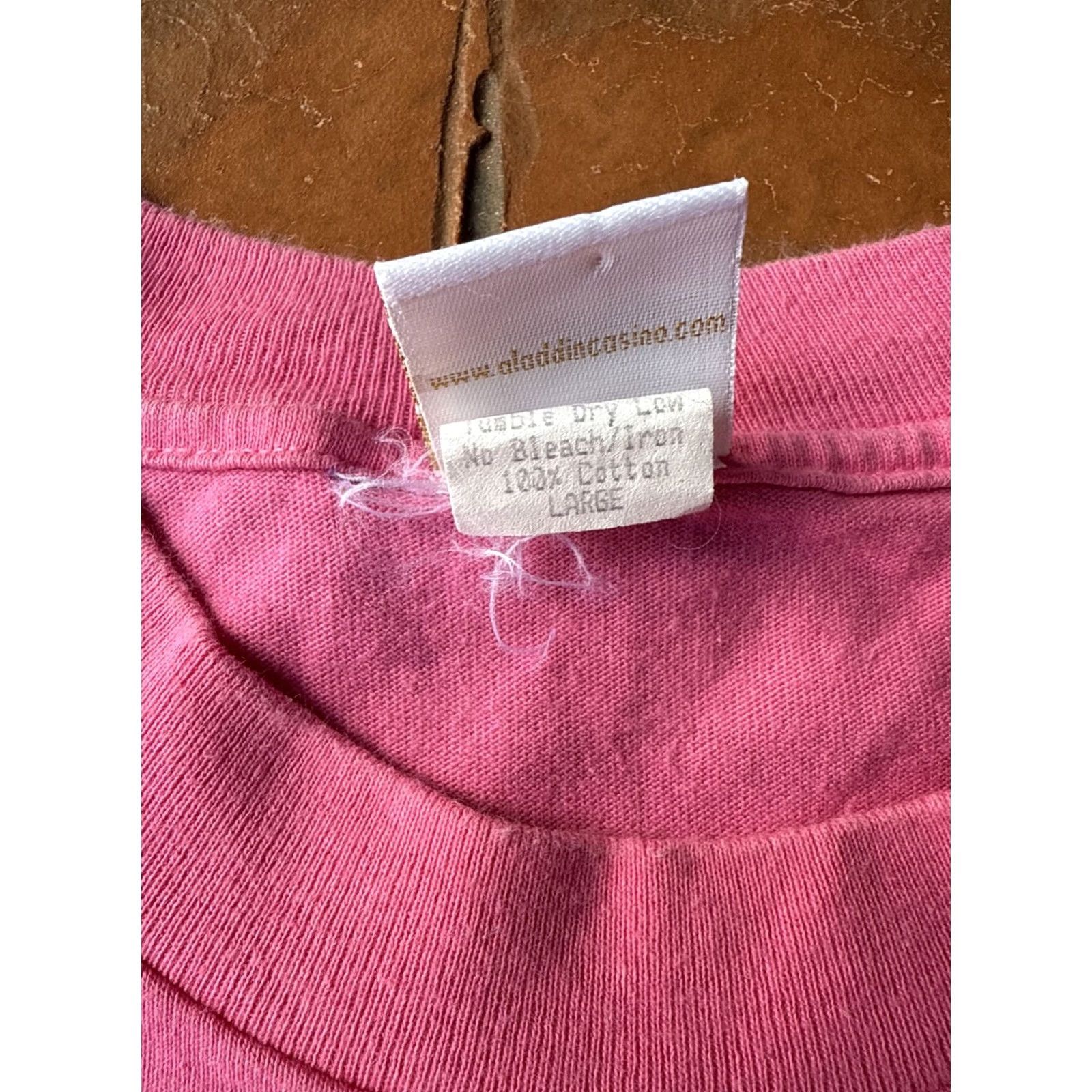 Pinko VINTAGE Aladdin Hotel Casino Las Vegas T-Shirt Pink Large Tee Men 90s Logo Size US L / EU 52-54 / 3 - 3 Thumbnail