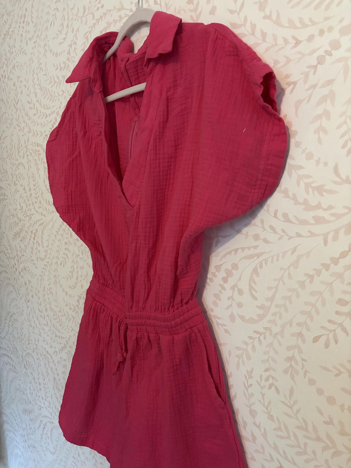Other Cupshe Pink Romper Drawstring Waist Collar Open Back Size 30" / US 8 / IT 44 - 4 Thumbnail