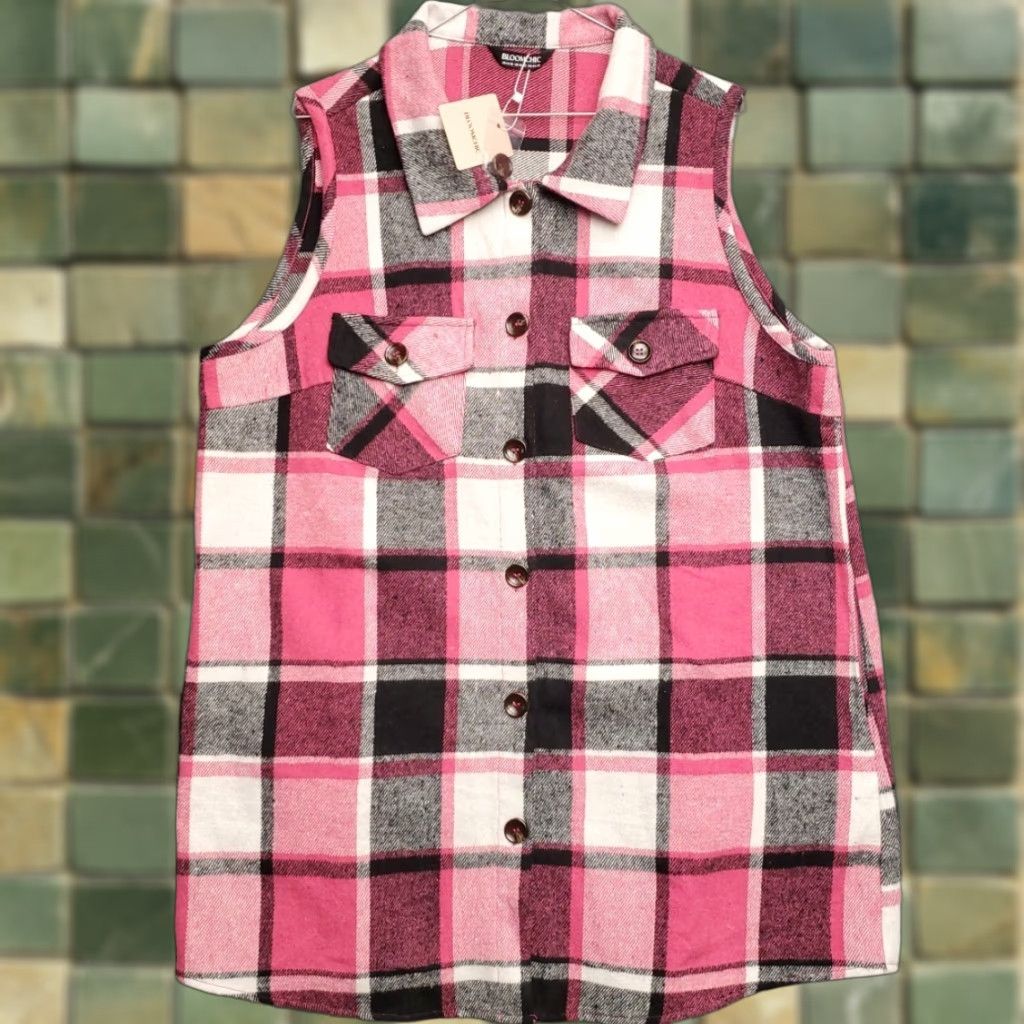 Vintage BloomChic Sleeveless Shirt Womens 2X Pink Black White Plaid Button Up Casual Shirt Womens 14 Pink Plaid Casual Womens Size XL / US 12-14 / IT 48-50 - 1 Thumbnail