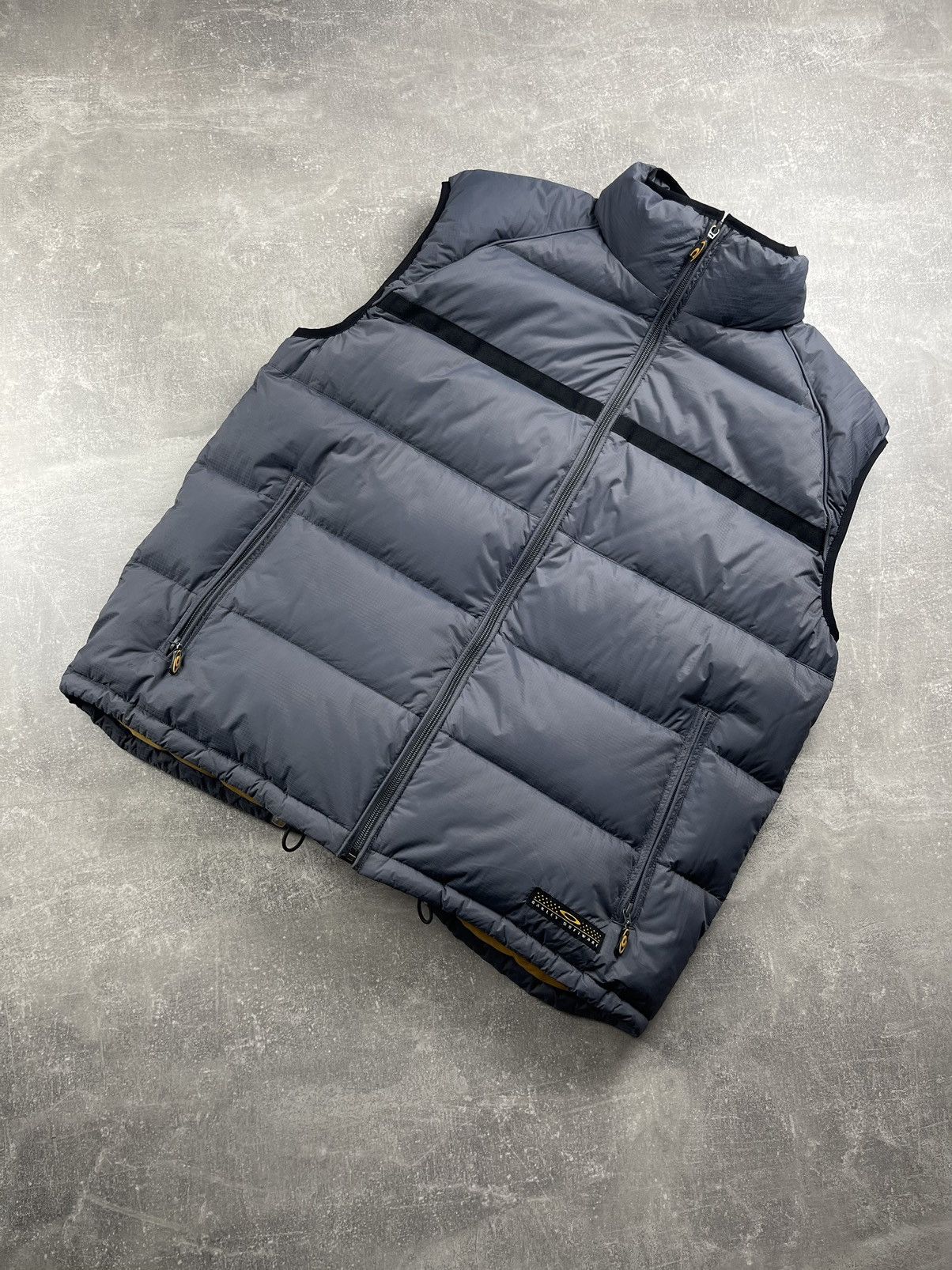 Oakley Oakley Vintage GorpCore Drill Software Insulated Down Vest Size US L / EU 52-54 / 3 - 1 Thumbnail