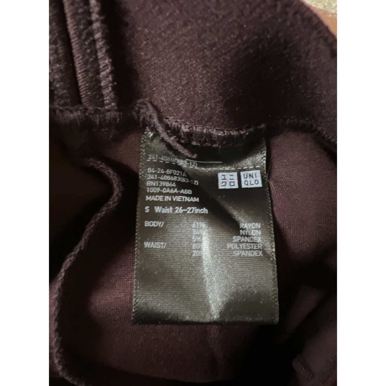 Uniqlo Uniqlo Pants Womens Maroon Size Small Mid Rise Pull On Career Rayon Blend Dress Pants Womens Size 28" / US 6 / IT 42 - 3 Thumbnail
