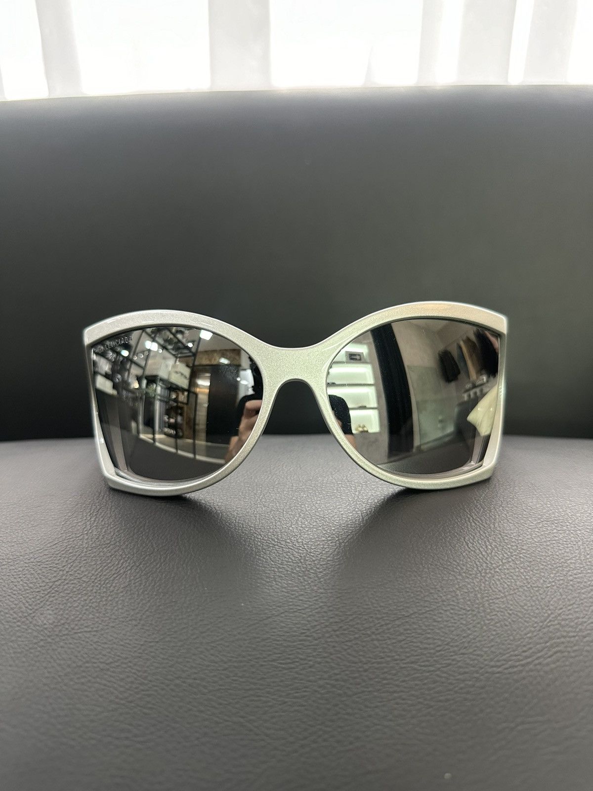 Balenciaga Balenciaga Cat Eye Mirrored Sunglasses Size ONE SIZE - 1 Thumbnail