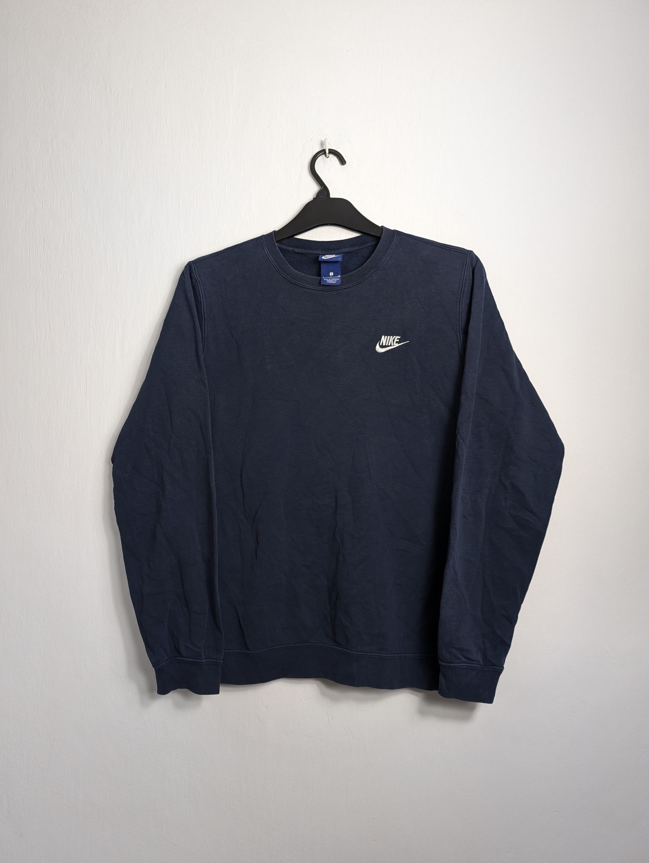 Nike Nike Navy Crewneck Sweatshirt Basic Streetwear Size US S / EU 44-46 / 1 - 1 Thumbnail