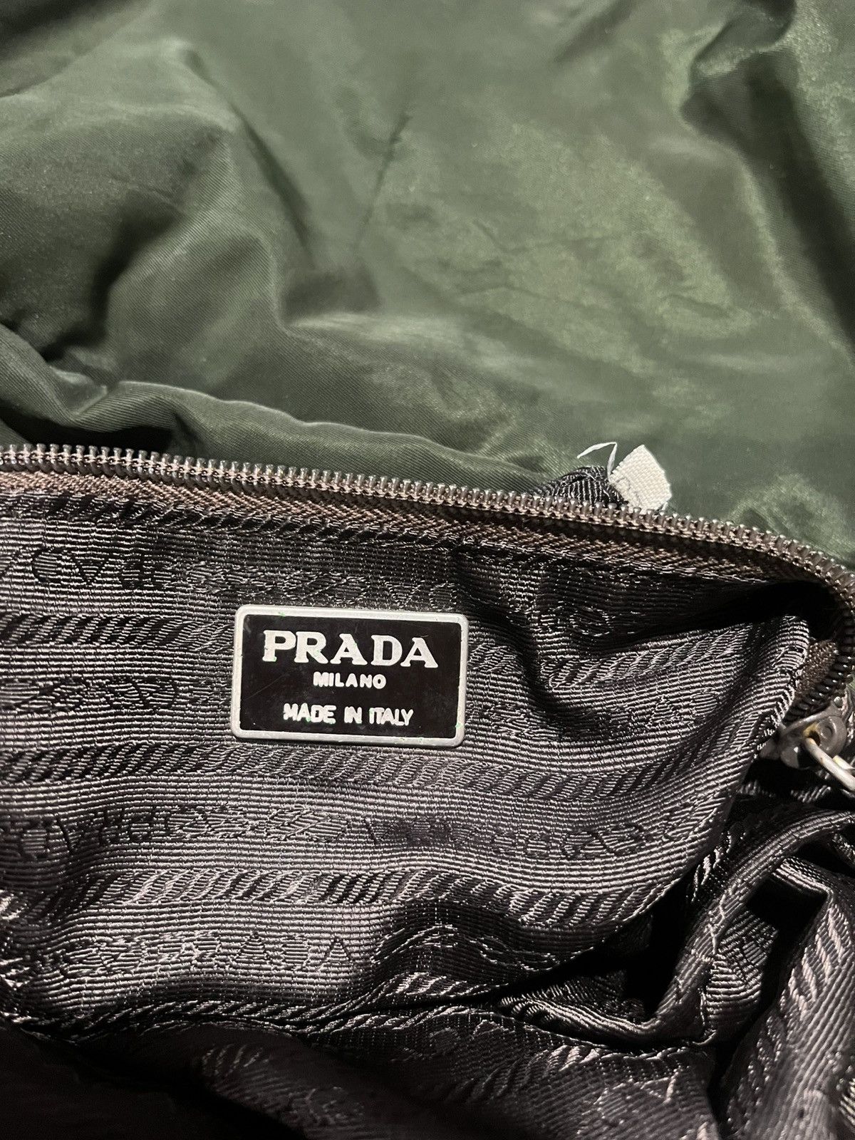 Prada Authentic Vintage PRADA Tessuto Massenger Bag Size ONE SIZE - 13 Thumbnail