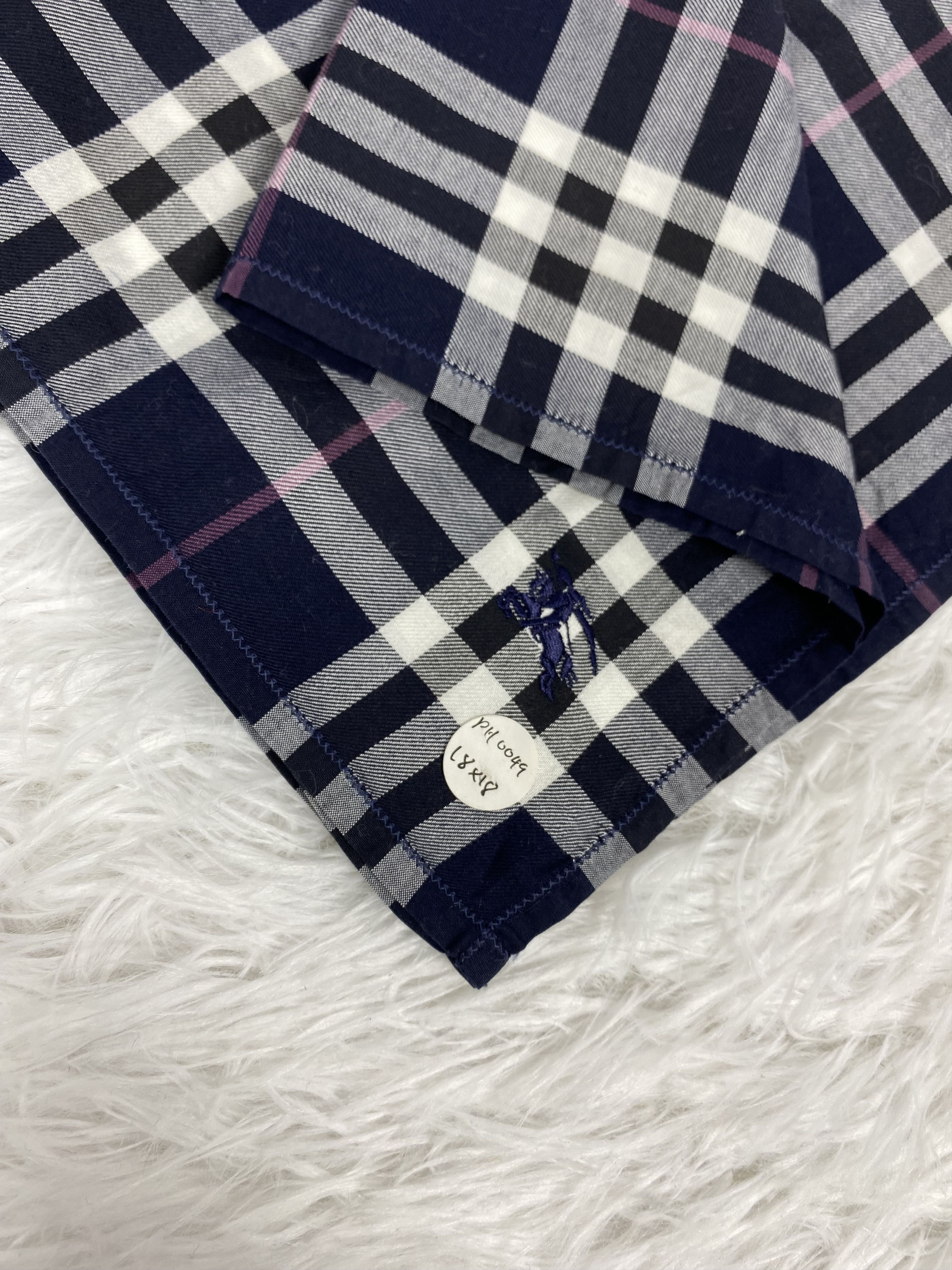 Burberry Vintage Burberry Handkerchief PH0049 Size ONE SIZE - 2 Thumbnail