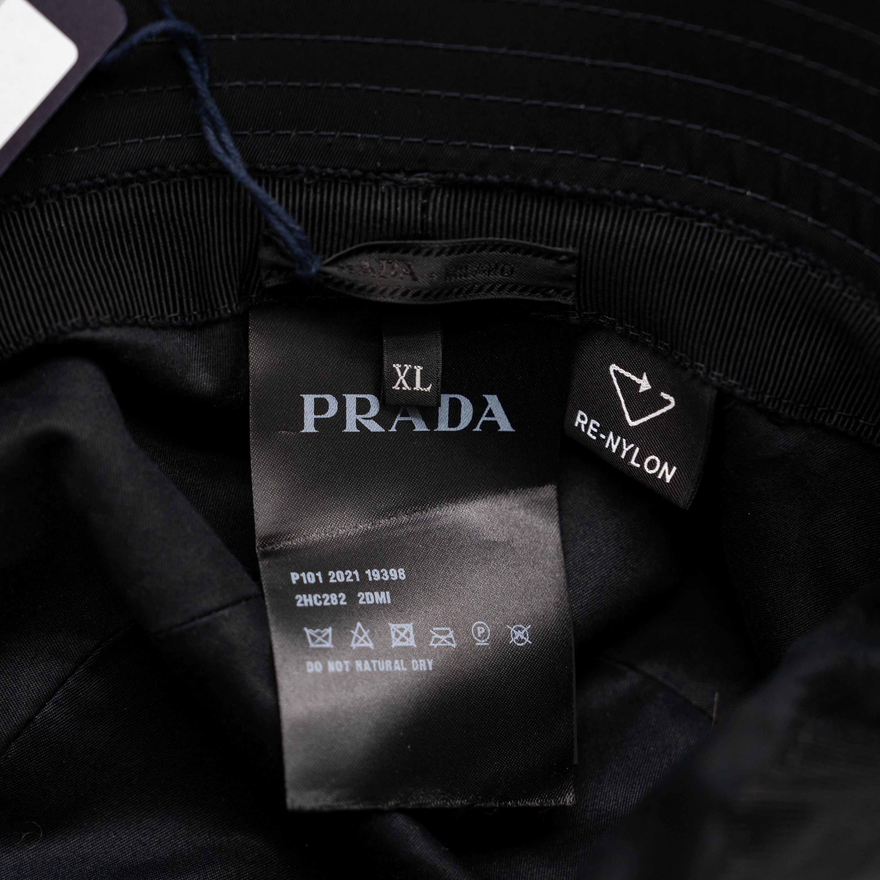 Prada XL Prada Re-Nylon Bucket Hat Black with Pouch Pocket Size ONE SIZE - 5 Thumbnail