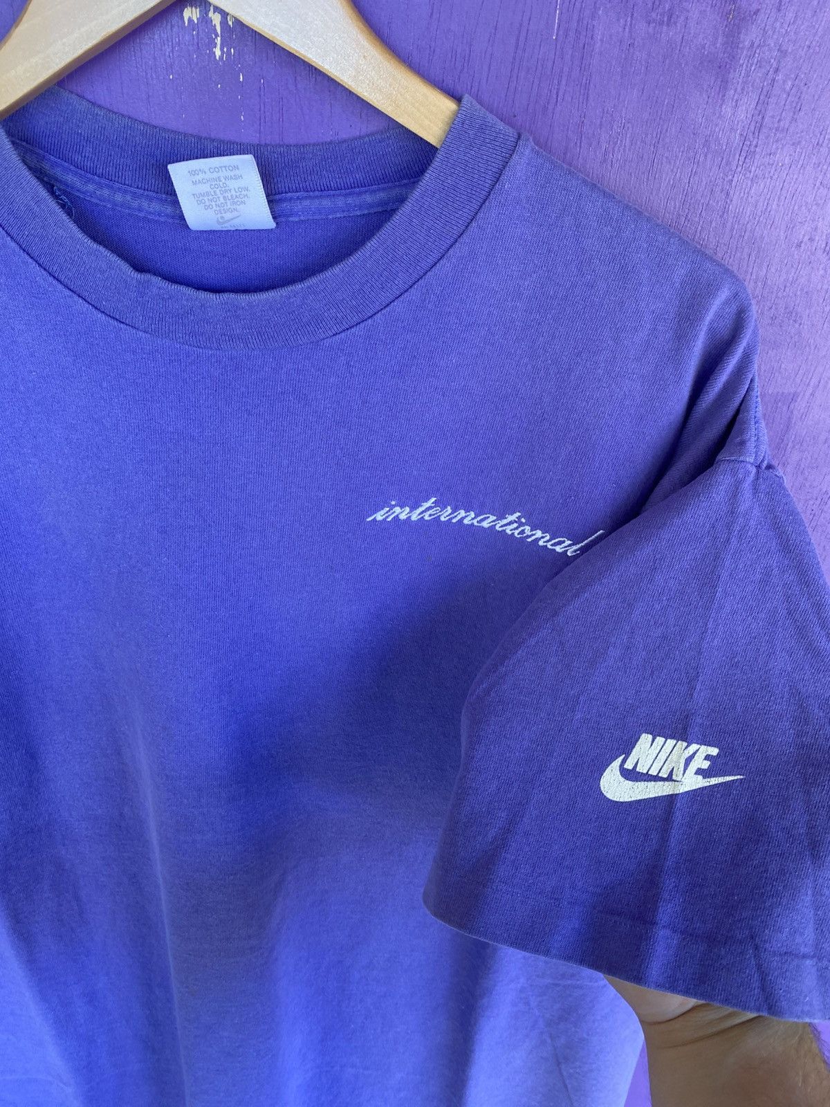 Nike Vintage 80s Nike international mullet logo tee Size US L / EU 52-54 / 3 - 3 Thumbnail
