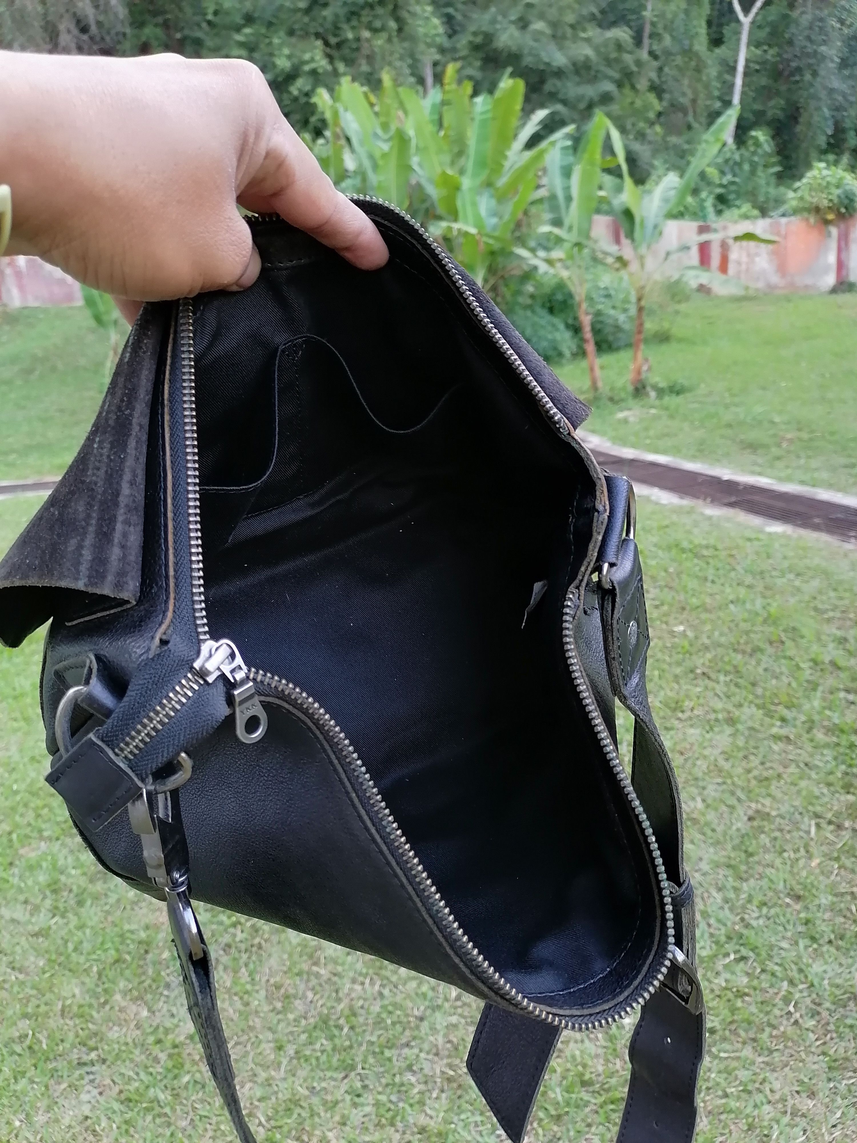 American Rag American Rag Cie Leather Craft Black Crossbody Bag Size ONE SIZE - 8 Thumbnail