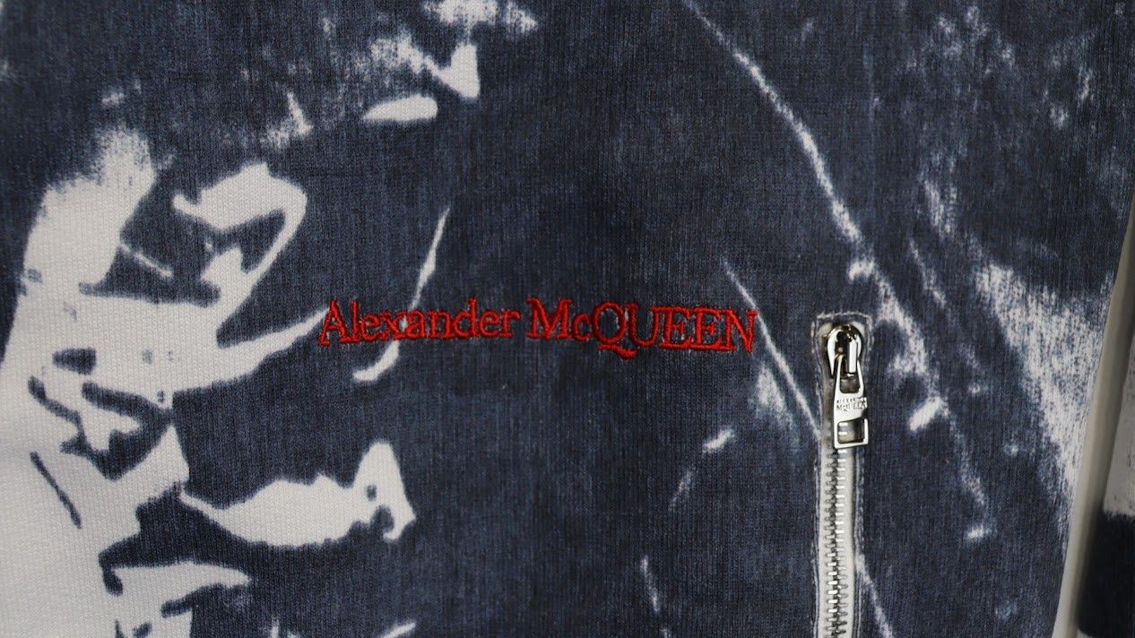 Alexander McQueen o1rshd1 ***Defect / Printed Hoodie in Navy and White Size US M / EU 48-50 / 2 - 7 Thumbnail