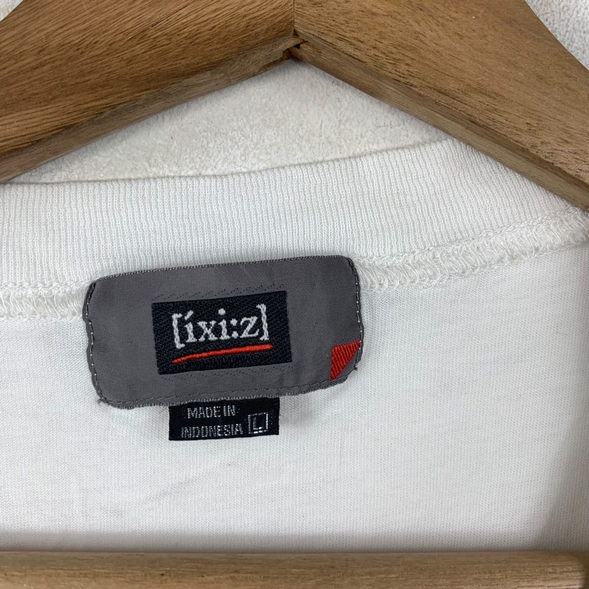 Vintage Vintage IXIZ JAPAN DESIGNER Individually Basic Tee Shirt Size L / US 10 / IT 46 - 6 Thumbnail