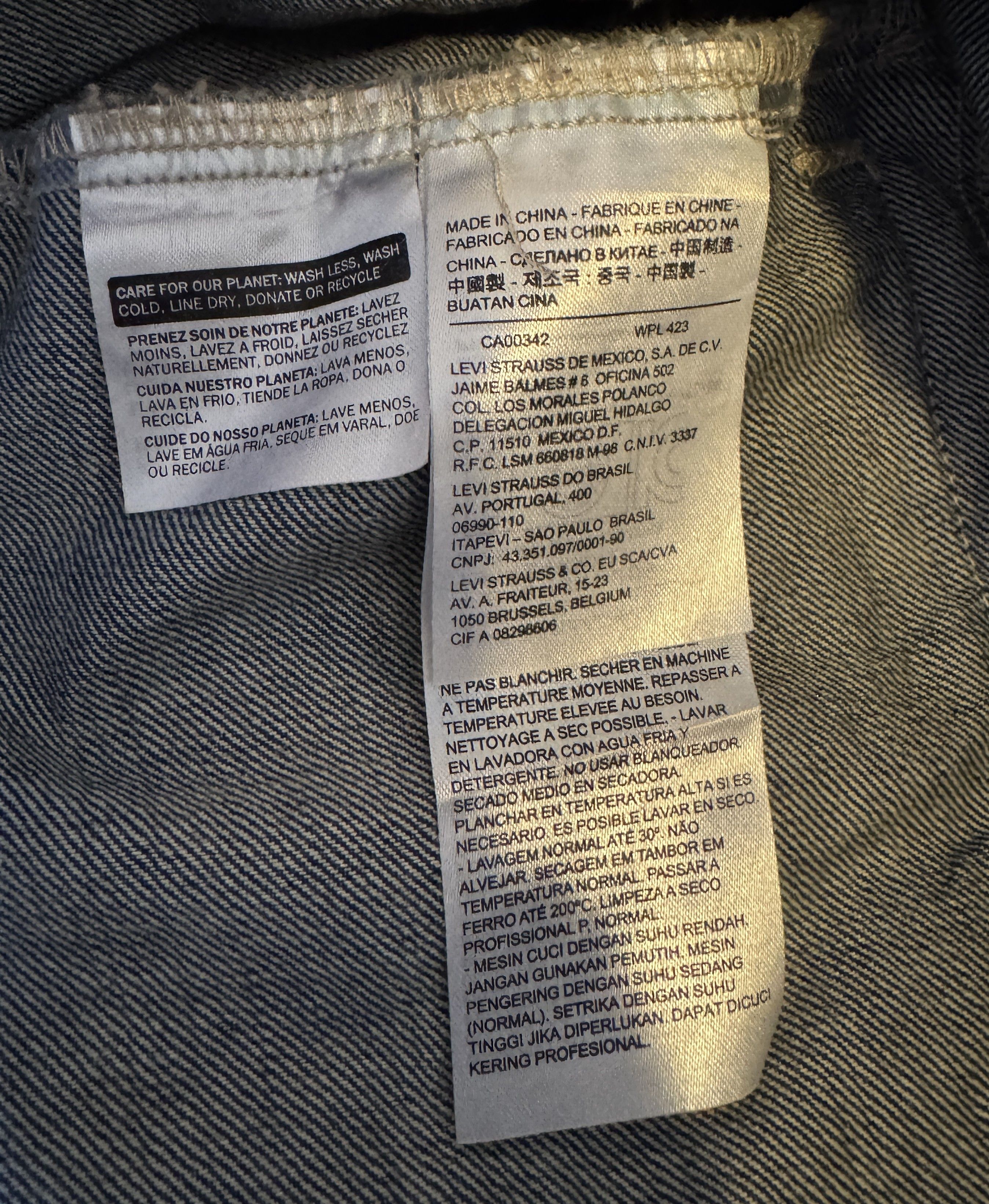 Levi's Vintage Levis Jean Trucker Vest Men XL Denim Blue Size US XL / EU 56 / 4 - 5 Thumbnail