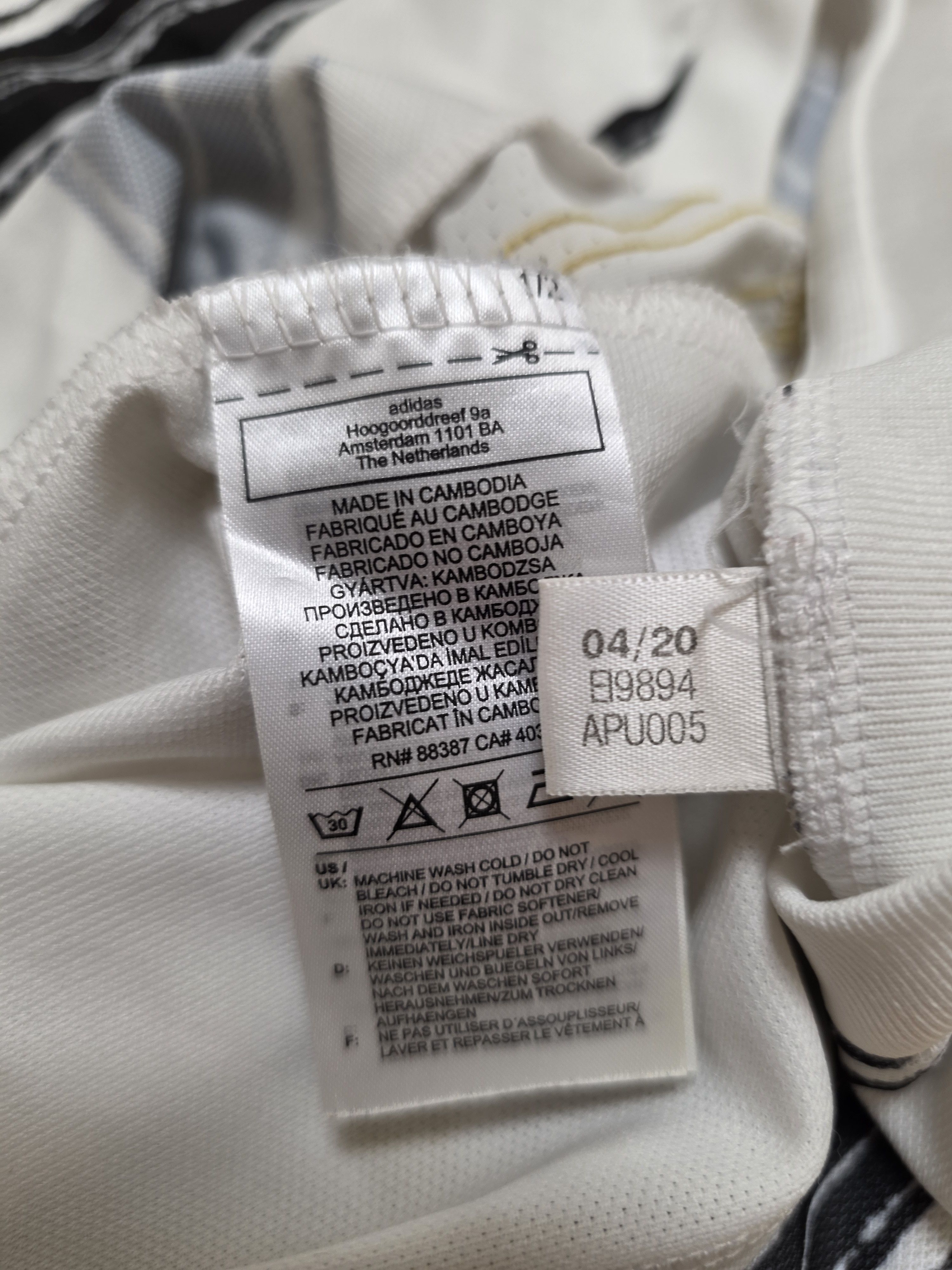 Adidas JUVENTUS 2020 2021 HOME FOOTBALL SHIRT SOCCER JERSEY Size US M / EU 48-50 / 2 - 8 Thumbnail