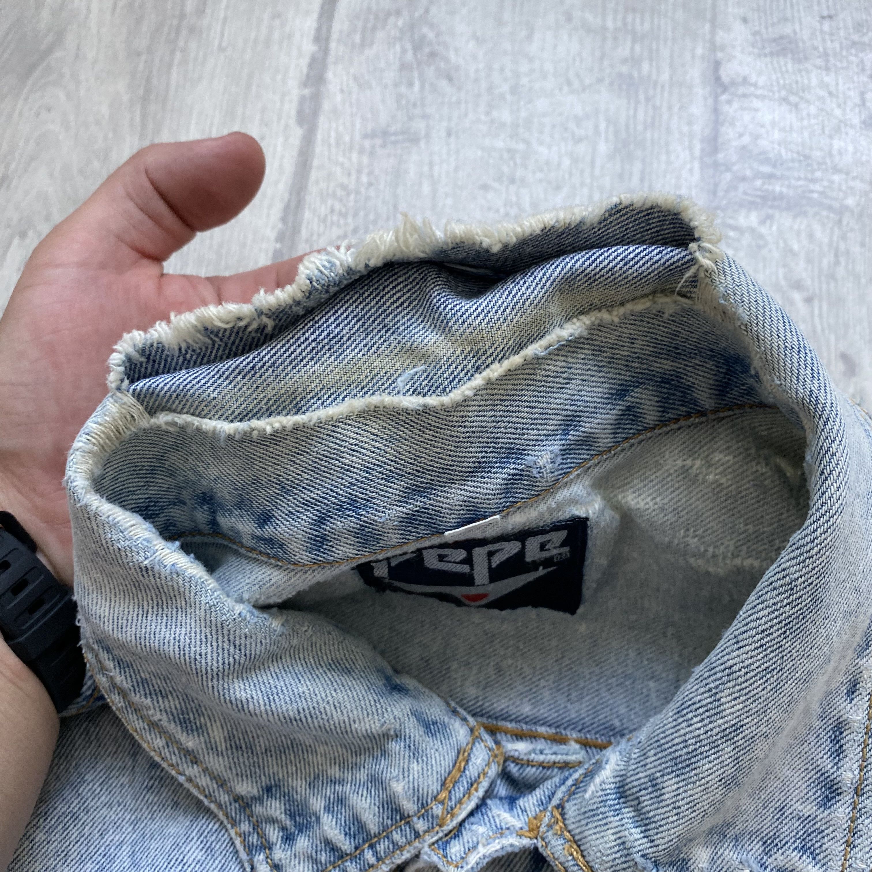 Japanese Brand CRAZY Vintage 80s Trashed Japanese Denim jacket Pepe Size US M / EU 48-50 / 2 - 7 Thumbnail