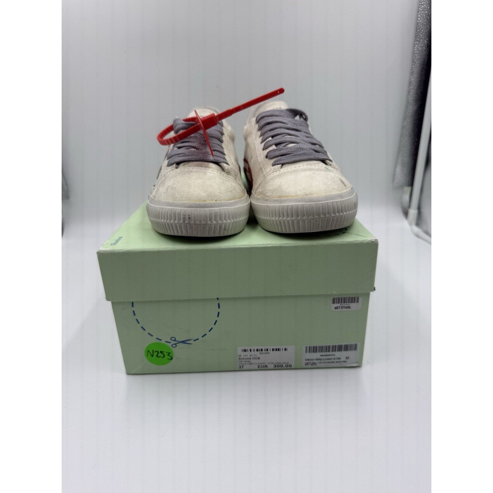 Off-White Size 7 Women Off-White Vulcanized Om1A178R21lea001 Size US 7 / EU 40 - 2 Thumbnail