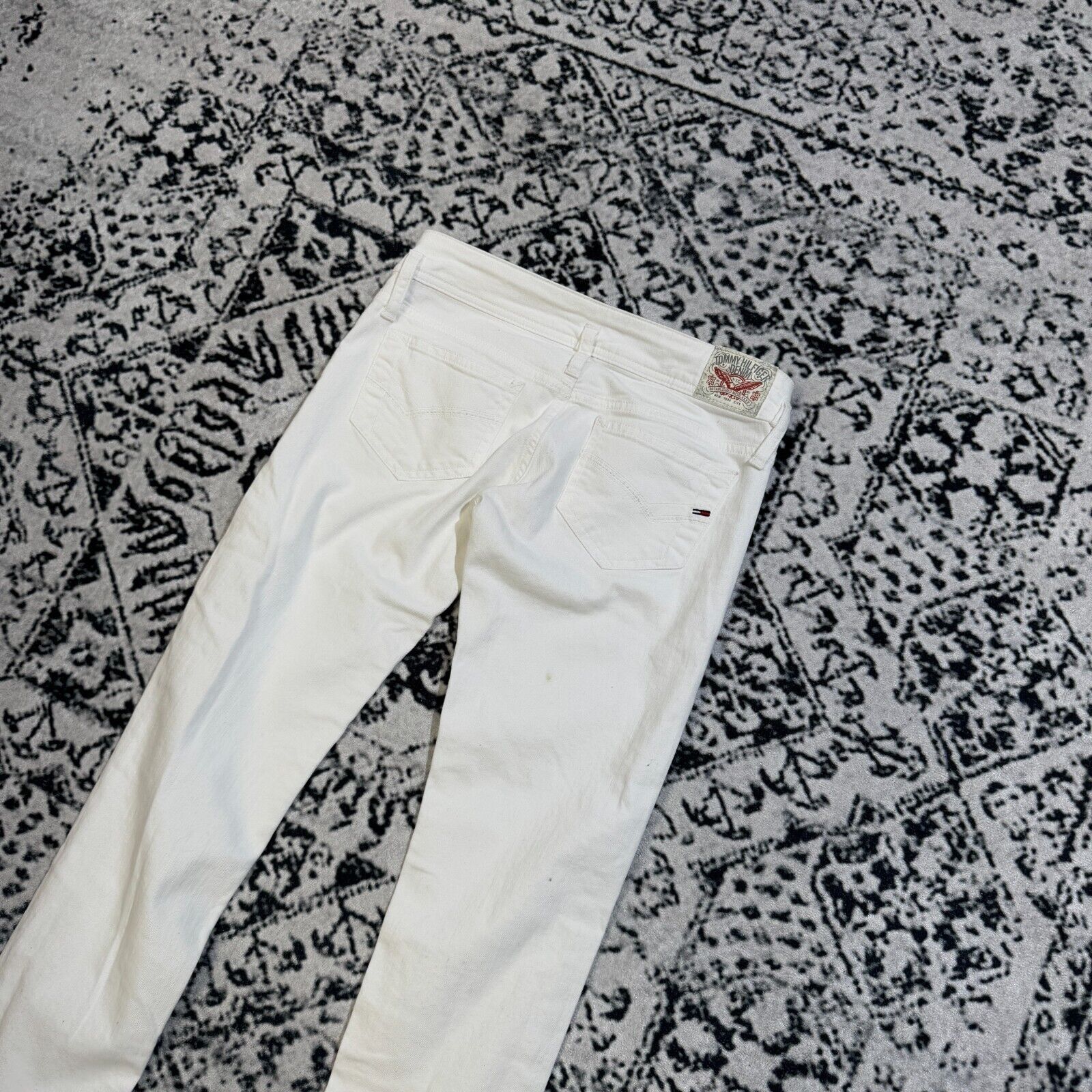 Tommy Hilfiger × Vintage Vintage Tommy Hilfiger Women's White Cotton Size W26 90s Size US 26 / EU 42 - 10 Thumbnail