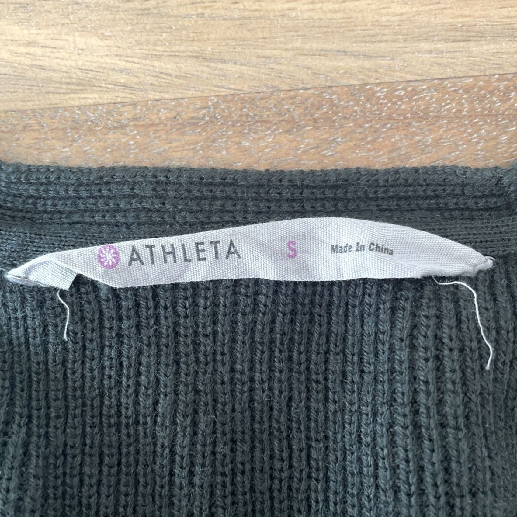 Athleta Athleta Women’s Sweater Long Sleeve V-Neck Ribbed Merino Blend Green S Small Pullover Casual Office Size S / US 4 / IT 40 - 3 Thumbnail