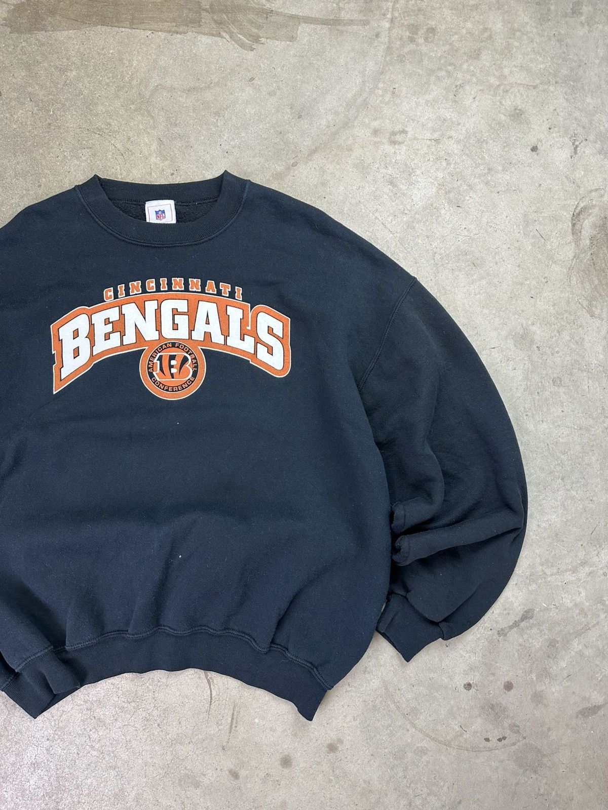 Vintage vintage cinncinnati bengals spellout nfl crewneck xl Size US XL / EU 56 / 4 - 2 Thumbnail