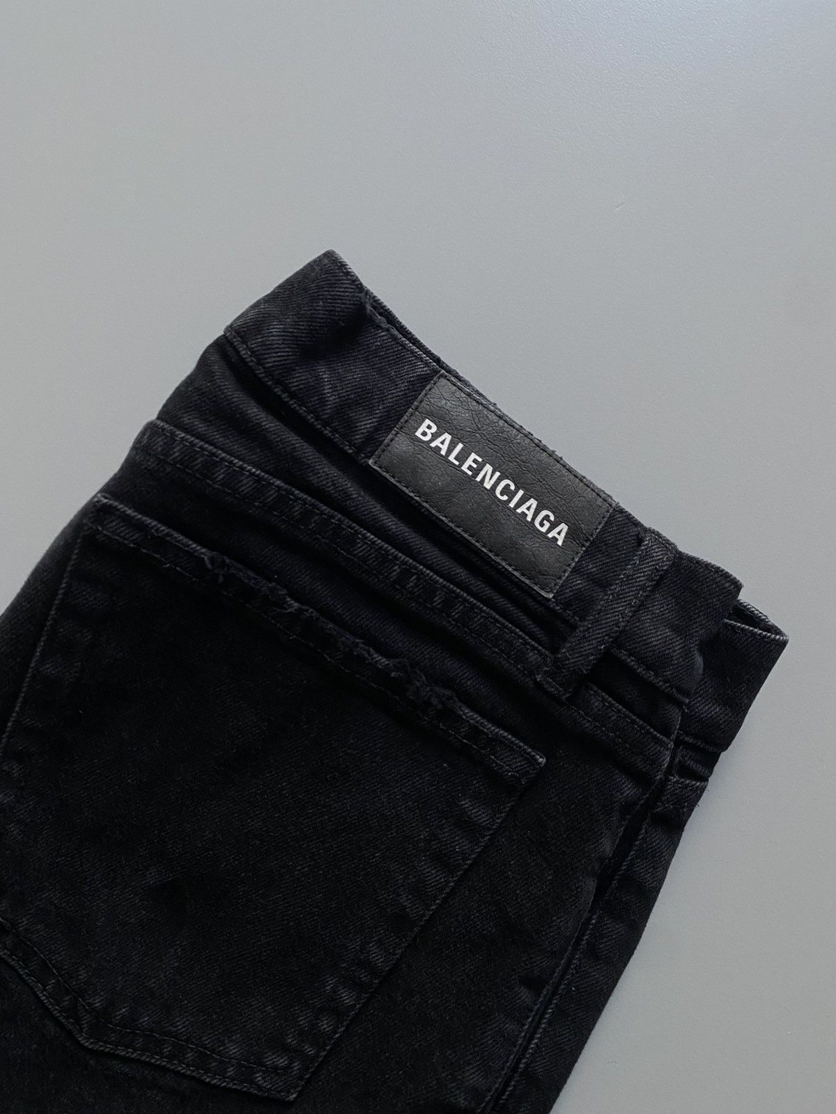 Balenciaga Balenciaga Runway distressed Denim 32 30 Size US 30 / EU 46 - 5 Thumbnail