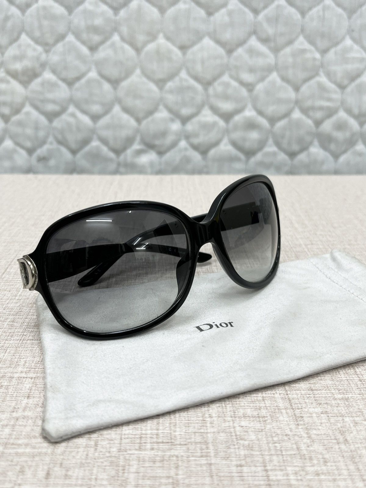 Dior 🔥🔥🔥STEALS DIOR SUNGLASSES Size ONE SIZE - 2 Thumbnail