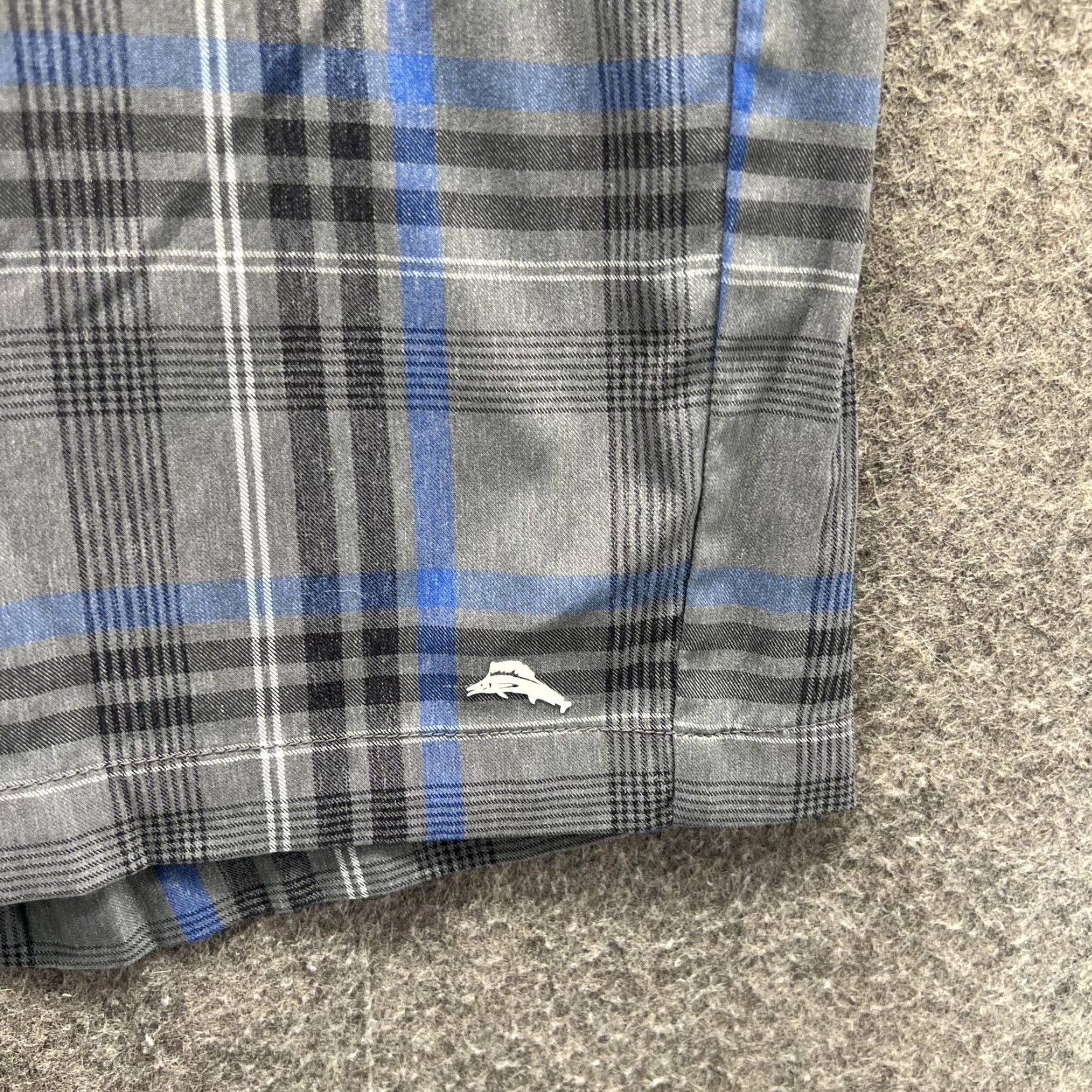 Tommy Bahama Tommy Bahama Shorts Mens 38 Gray Plaid Chino Flat Front 11 Inseam Casual Summer Size US 38 / EU 54 - 6 Thumbnail