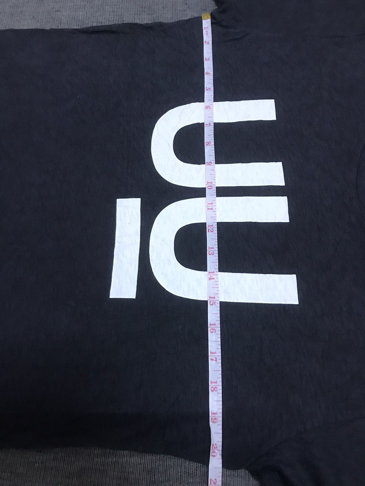 Uniqlo Undercover Big Logo