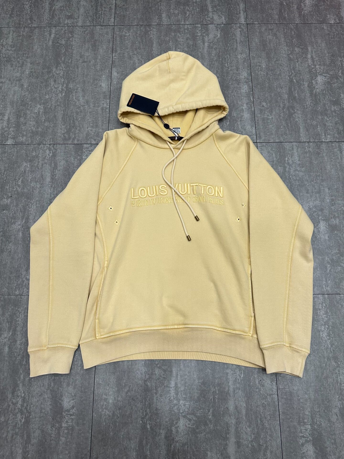 Louis Vuitton Louis Vuitton Yellow Hoodie m Men Size US M / EU 48-50 / 2 - 1 Thumbnail