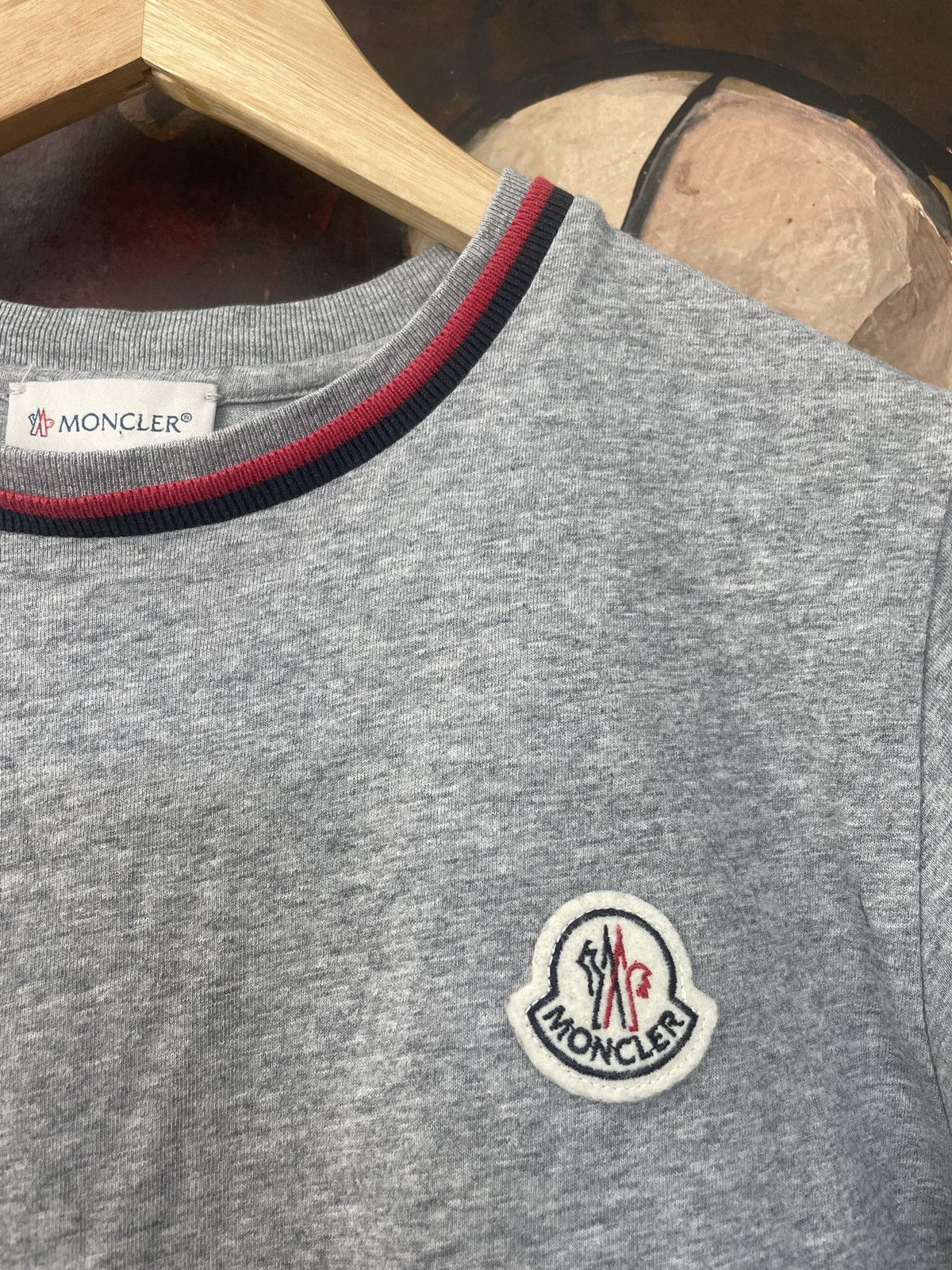 Moncler Moncler tee women mini logo designer high end streetwear Size S / US 4 / IT 40 - 2 Thumbnail