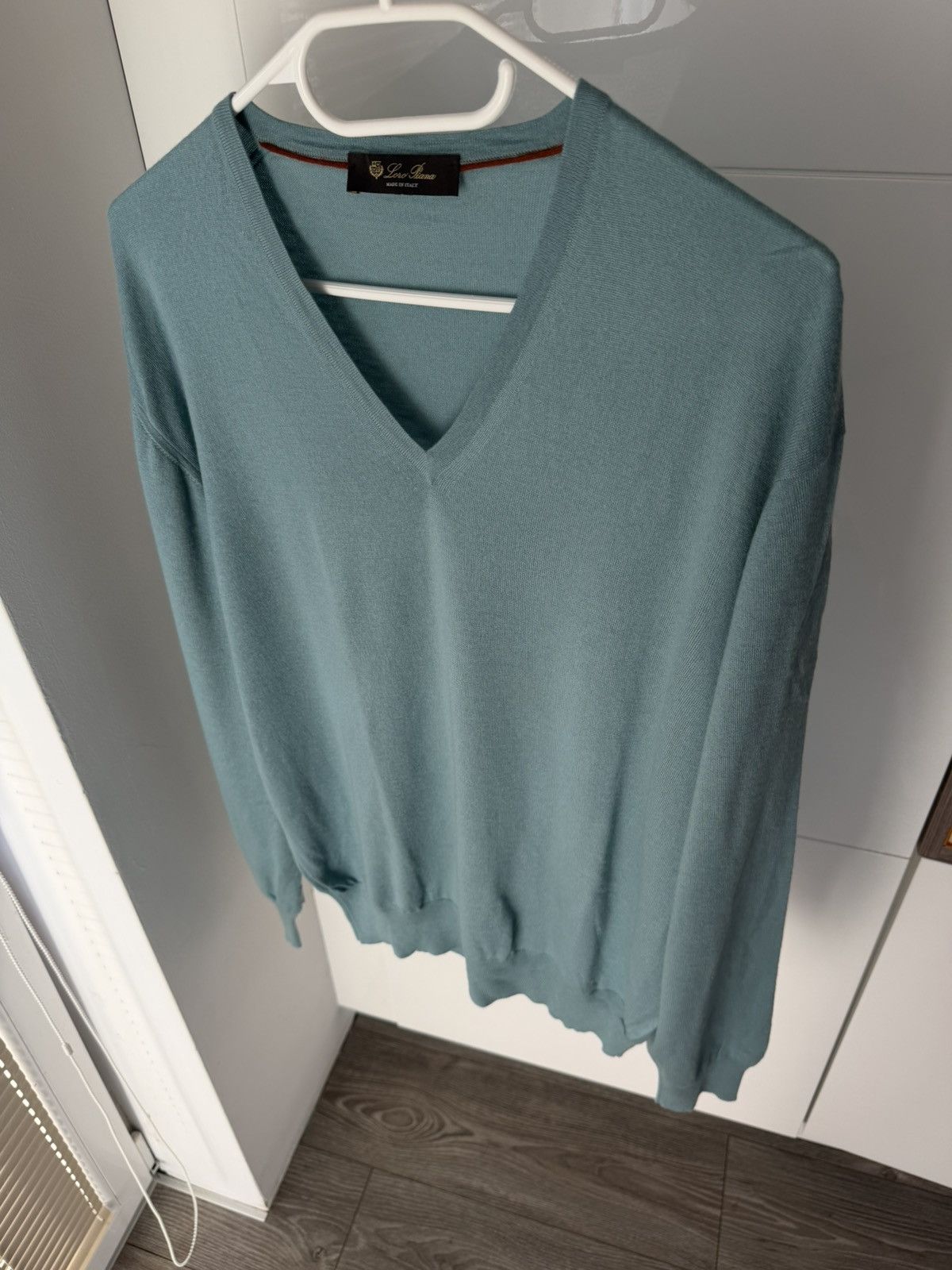 Loro Piana Rare Loro Piana 100% Cashmere Made in Italy V Neck Sweater Size US L / EU 52-54 / 3 - 14 Thumbnail