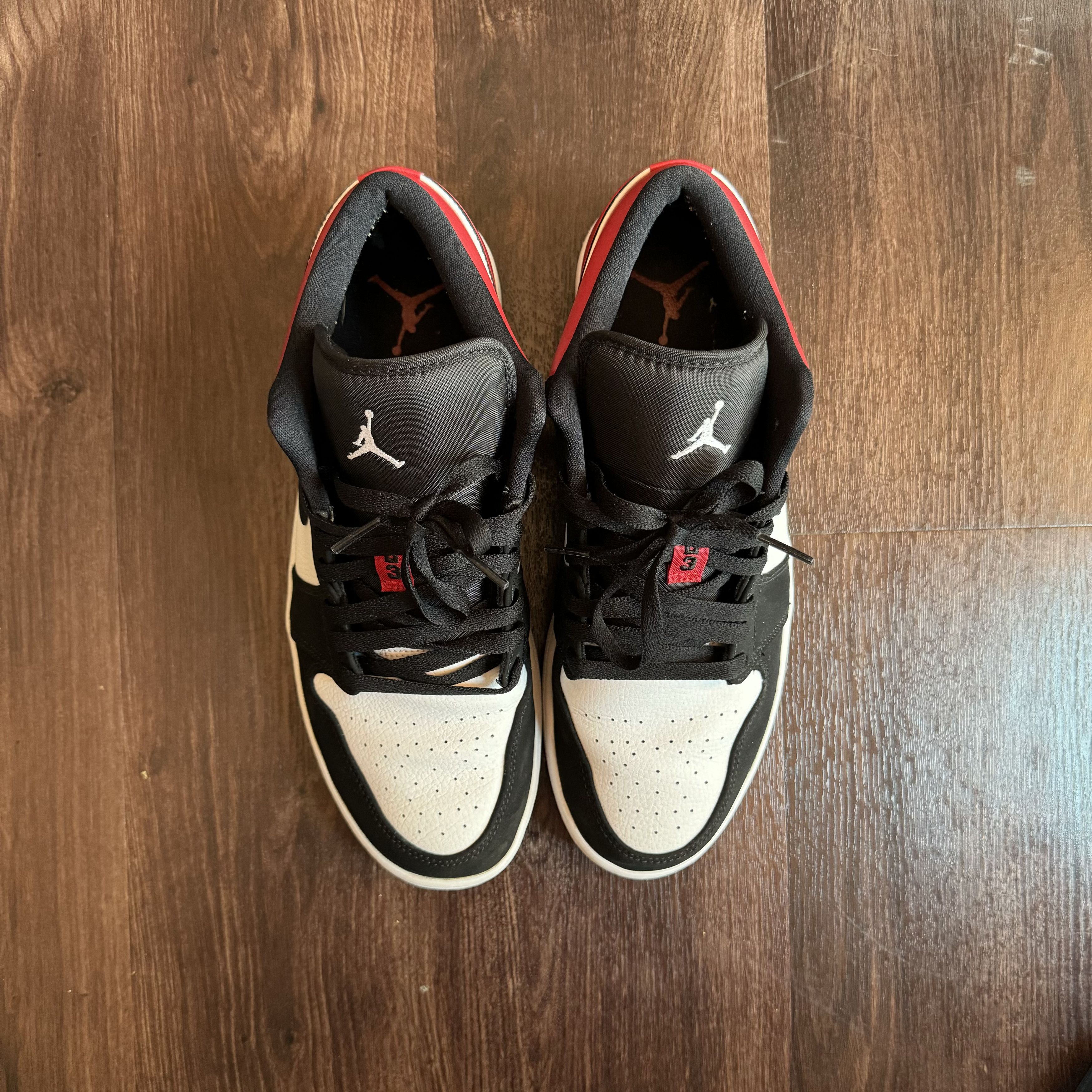 Jordan Brand Air Jordan 1 Low (Black Toe) Size US 10.5 / EU 43-44 - 3 Thumbnail