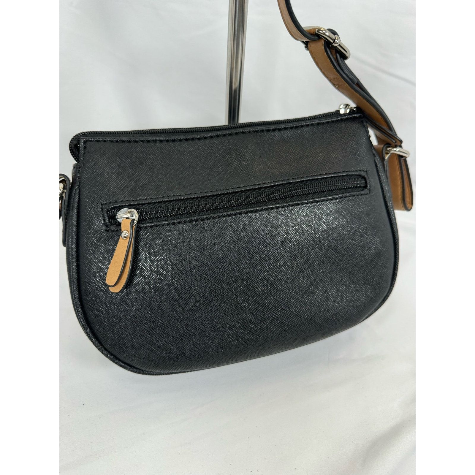 Other Giani Bernini Black and Tan Crossbody Size ONE SIZE - 3 Thumbnail