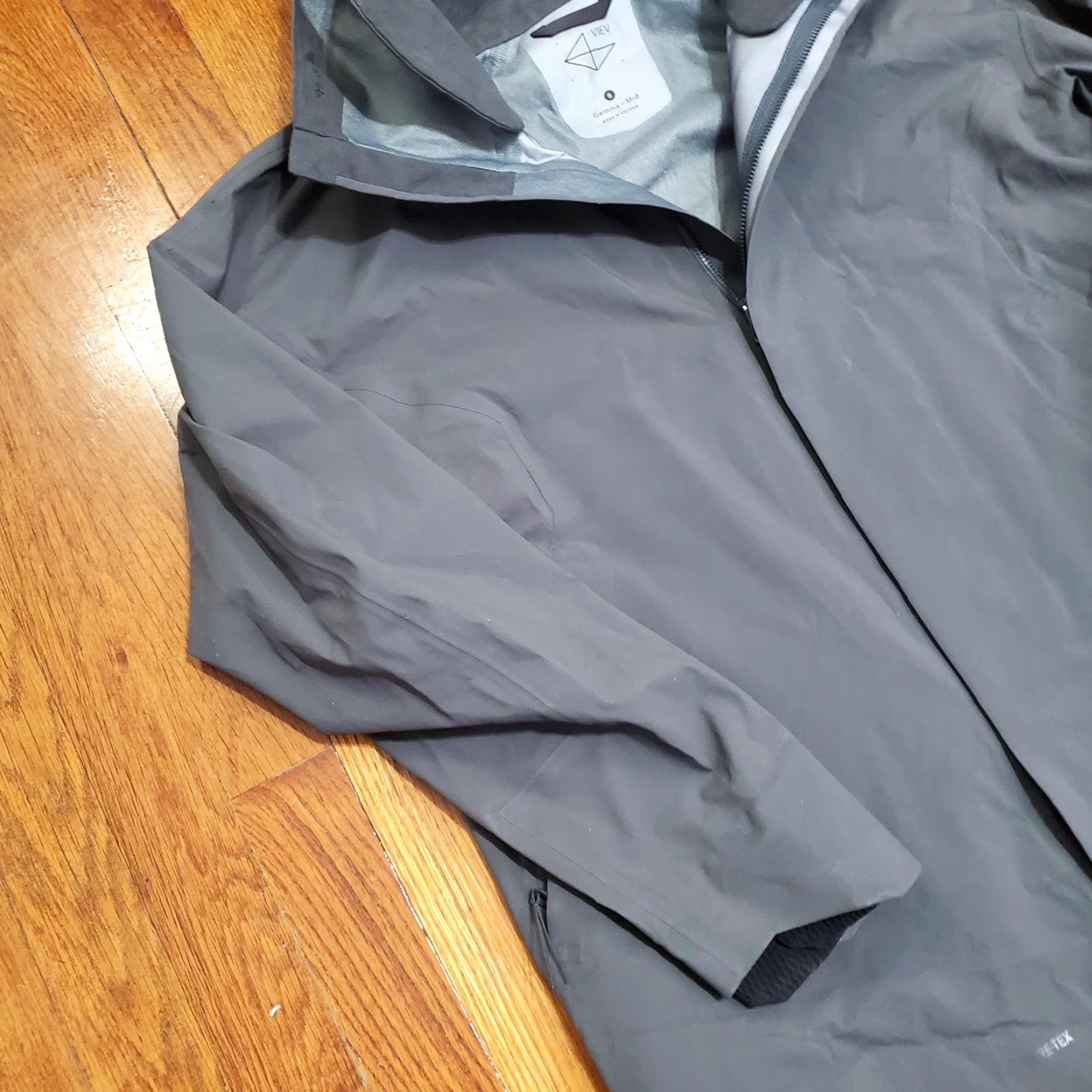 Vintage Viev Gemma Mid Coat Womens Small Gray GORE-TEX Hooded Waterproof Rain Jacket Size S / US 4 / IT 40 - 2 Thumbnail