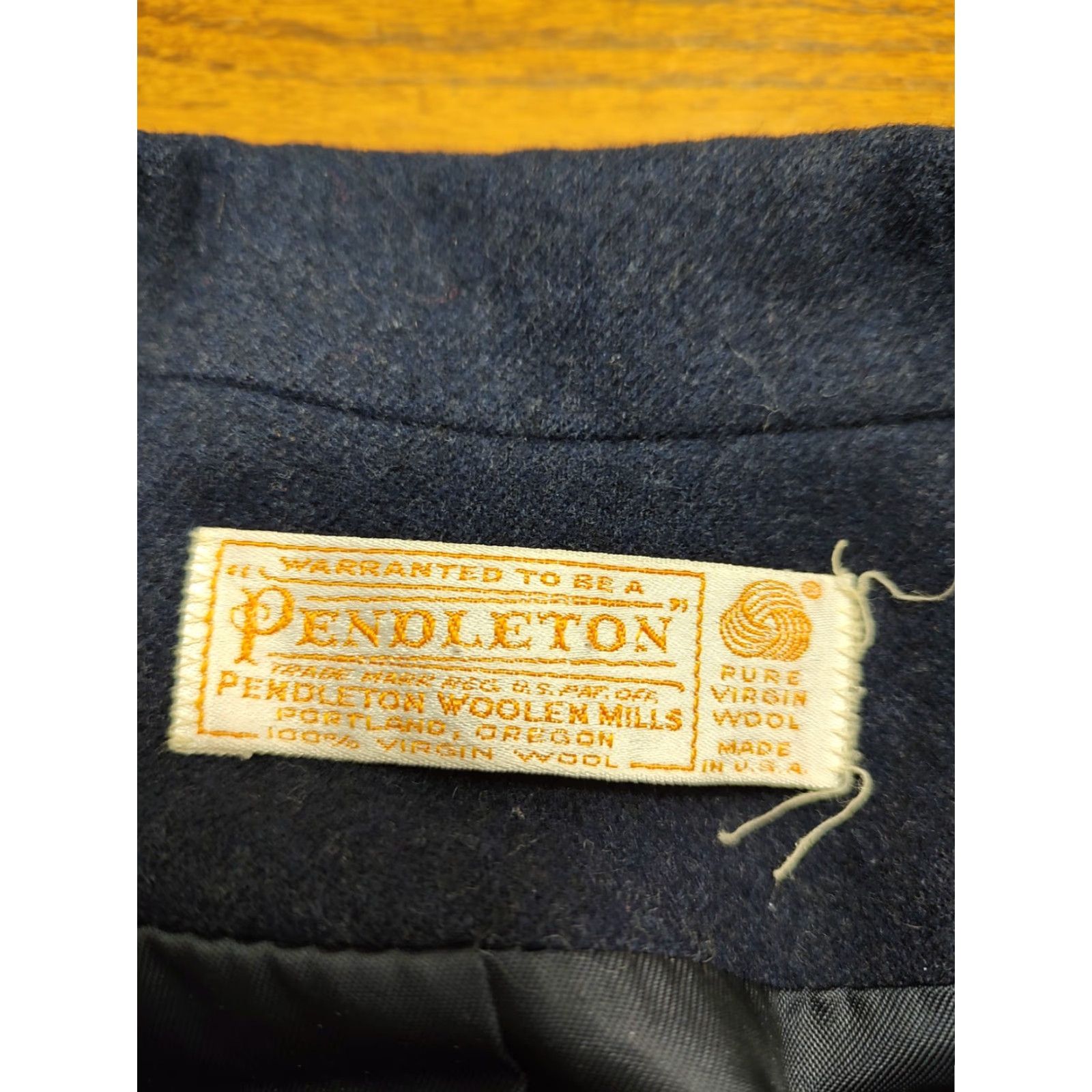 Pendleton VINTAGE Pendleton Blazer Jacket Women 36 in Navy Blue Wool Two Button Classic Lined Mid-Length Fall Winter Spring Chest 36 Mens Womens Girls? Size XS / US 0-2 / IT 36-38 - 7 Thumbnail