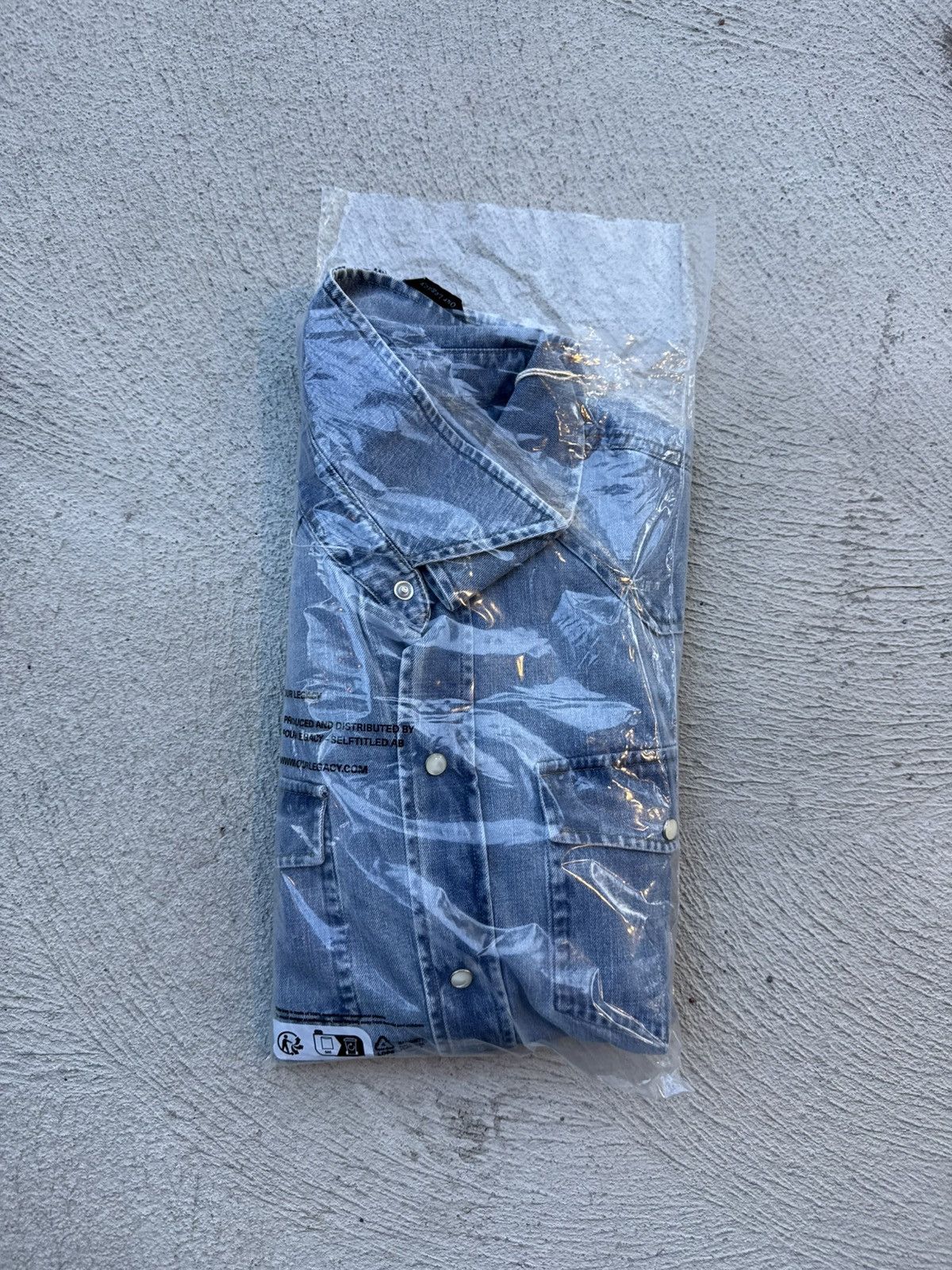 Our Legacy OUR LEGACY | Frontier Shirt – Rider Wash Denim (Size 44) Size US M / EU 48-50 / 2 - 3 Thumbnail