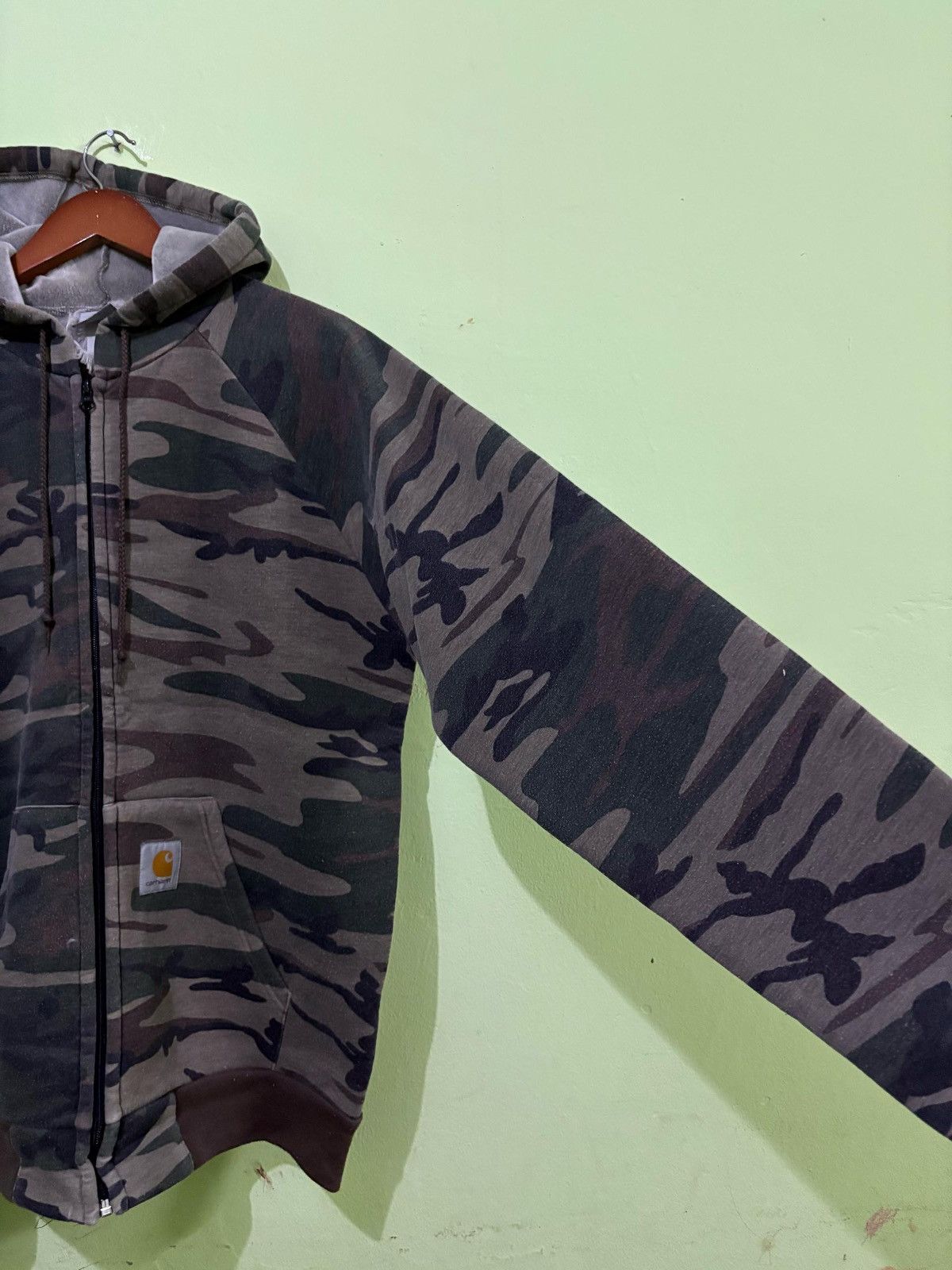 Carhartt VTG 90's Carhartt Camouflage Sweater Small Logo Design Size US L / EU 52-54 / 3 - 3 Thumbnail