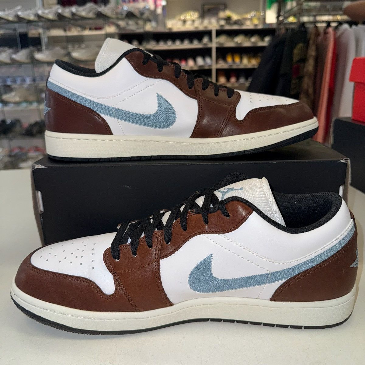 Jordan Brand × Nike Size 13 - Nike Air Jordan Retro 1 Low White Brown FQ7832-142 Size US 13 / EU 46 - 2 Thumbnail