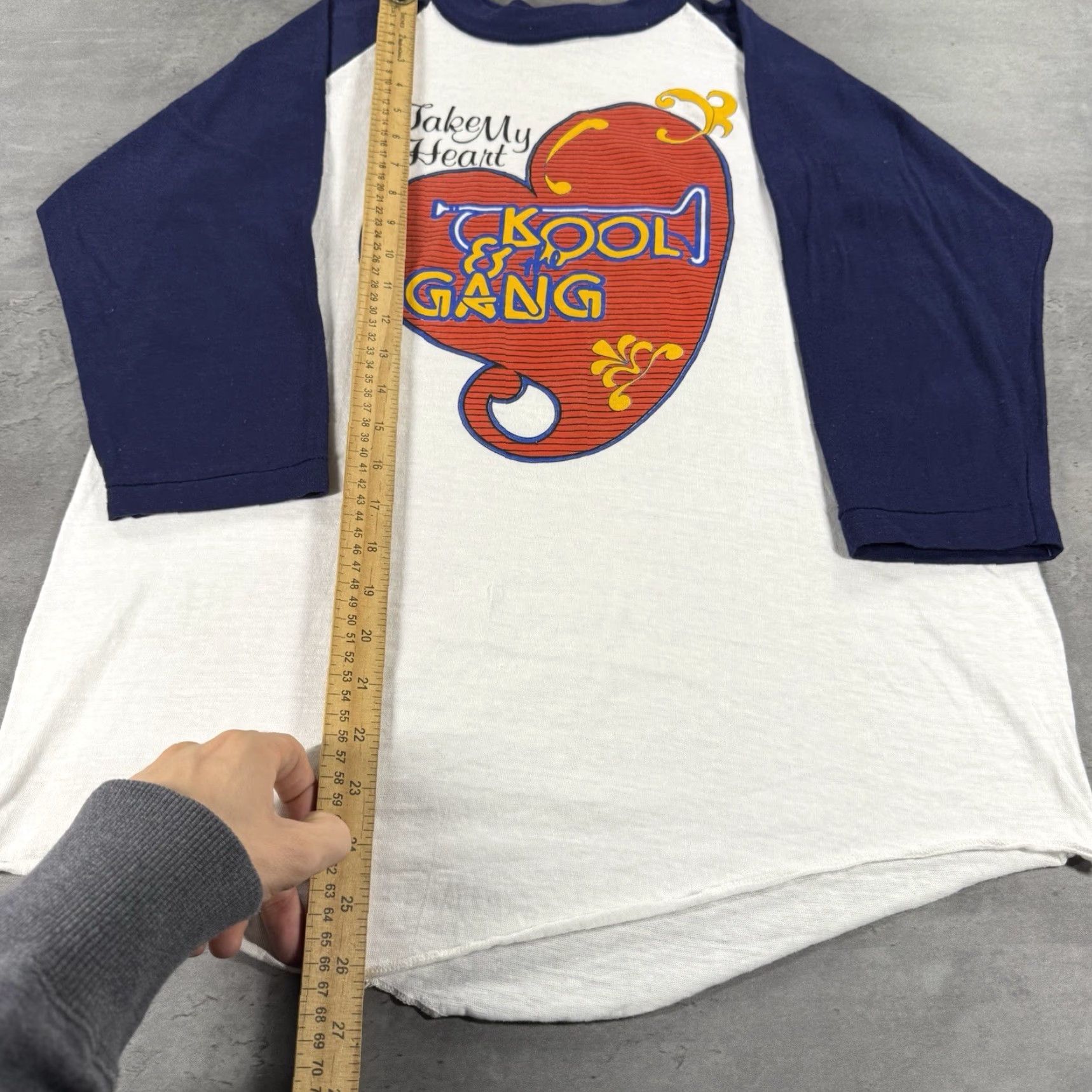 Vintage VINTAGE Kool & The Gang Shirt L Men White 80s Band Raglan 3/4 Sleeve Single Stitch Cotton Polyester Logo Size US L / EU 52-54 / 3 - 6 Thumbnail