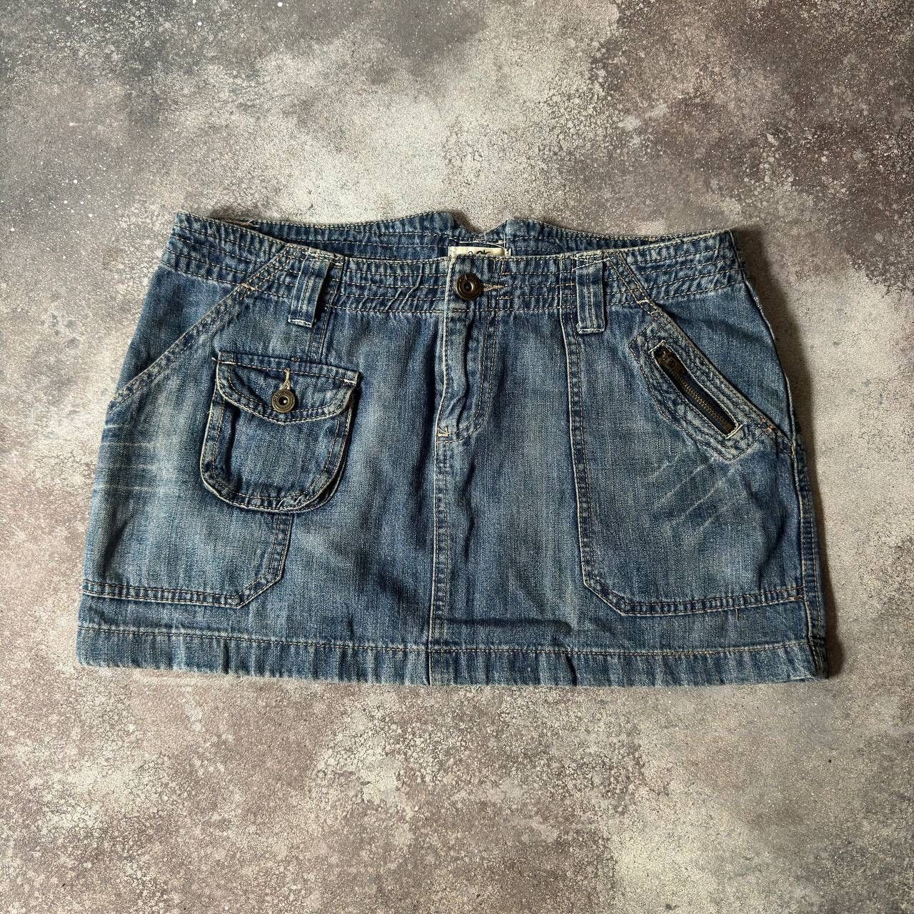 20471120 × Hysteric Glamour × Japanese Brand Amazing Multipocket Cargo Denim Mini Skirt Size 31" - 1 Thumbnail