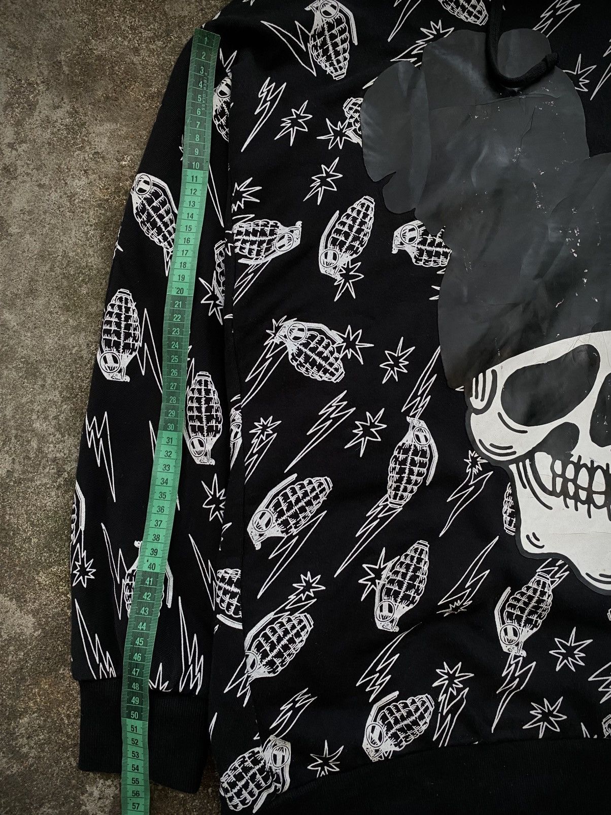 Japanese Brand GLAD NEWS MICKEY SKULL GRENADE PONCHO HOODIES Size US L / EU 52-54 / 3 - 10 Thumbnail